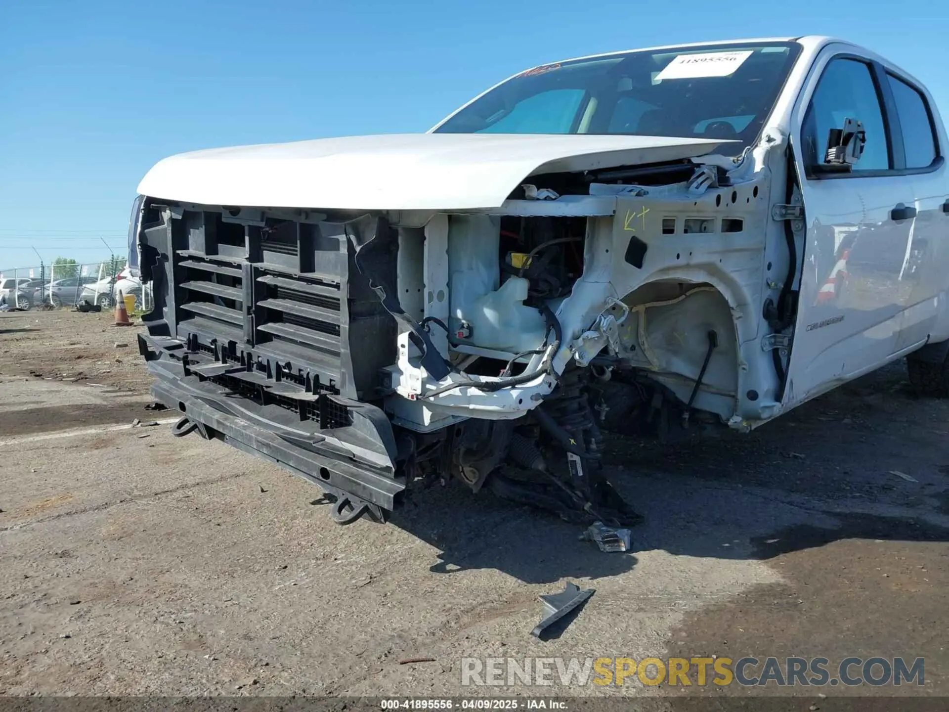 6 Photograph of a damaged car 1GCGTBEN7N1284766 CHEVROLET COLORADO 2022