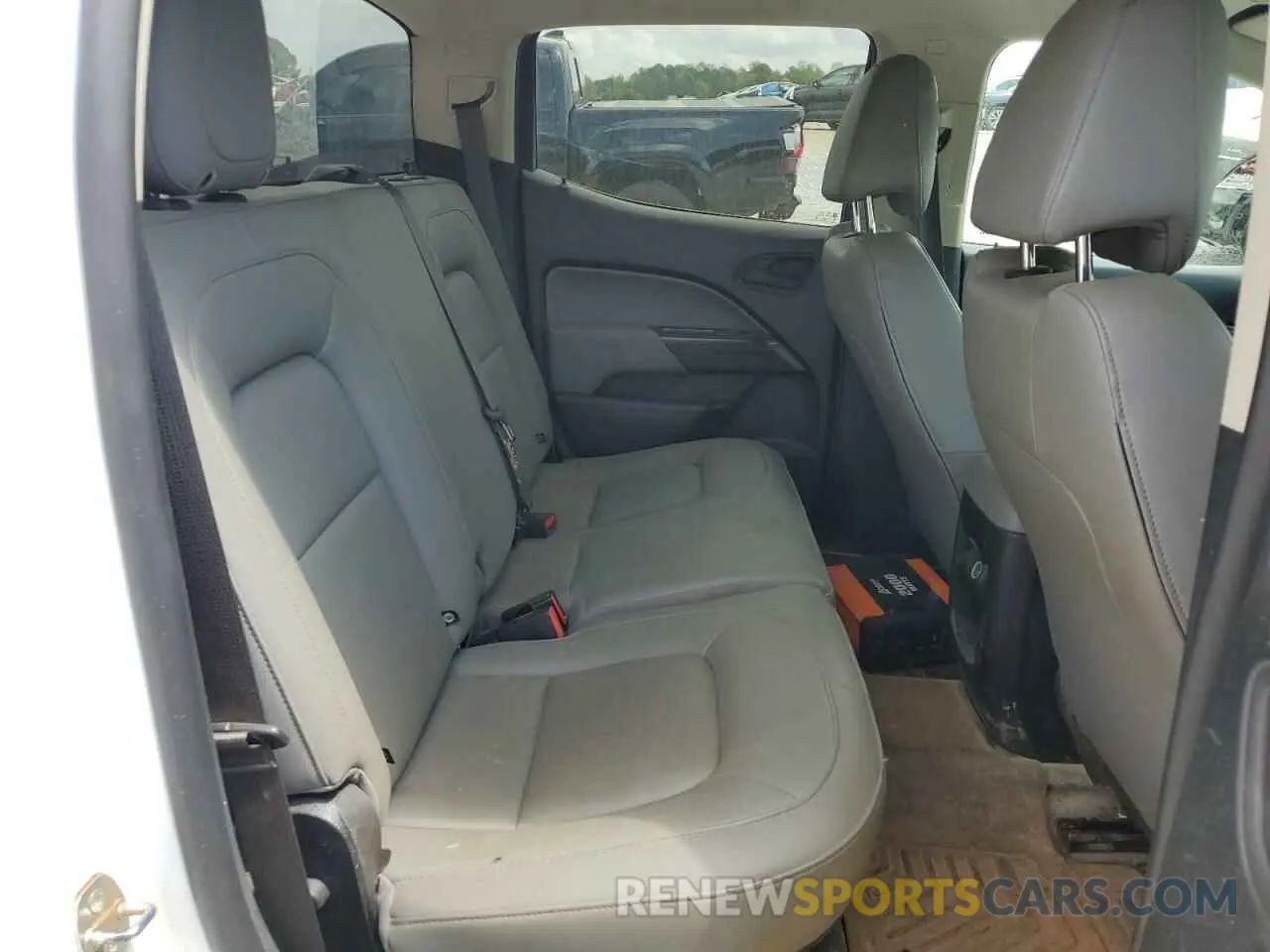 10 Photograph of a damaged car 1GCGTBEN9N1154620 CHEVROLET COLORADO 2022