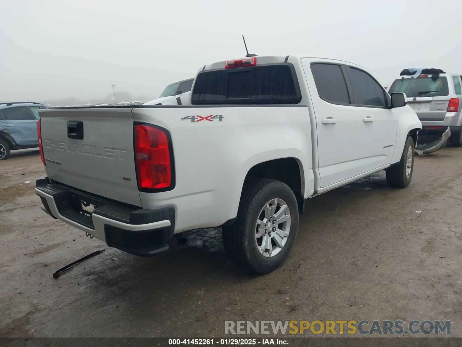 4 Photograph of a damaged car 1GCGTCEN0N1248245 CHEVROLET COLORADO 2022