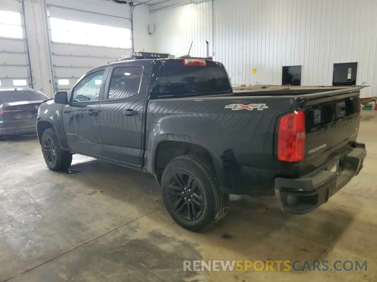 2 Photograph of a damaged car 1GCGTCEN1N1276197 CHEVROLET COLORADO 2022