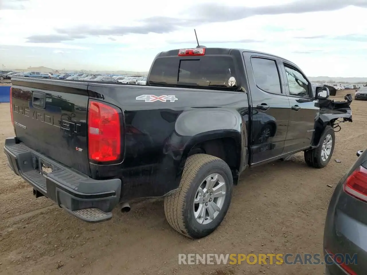 3 Photograph of a damaged car 1GCGTCEN3N1324069 CHEVROLET COLORADO 2022