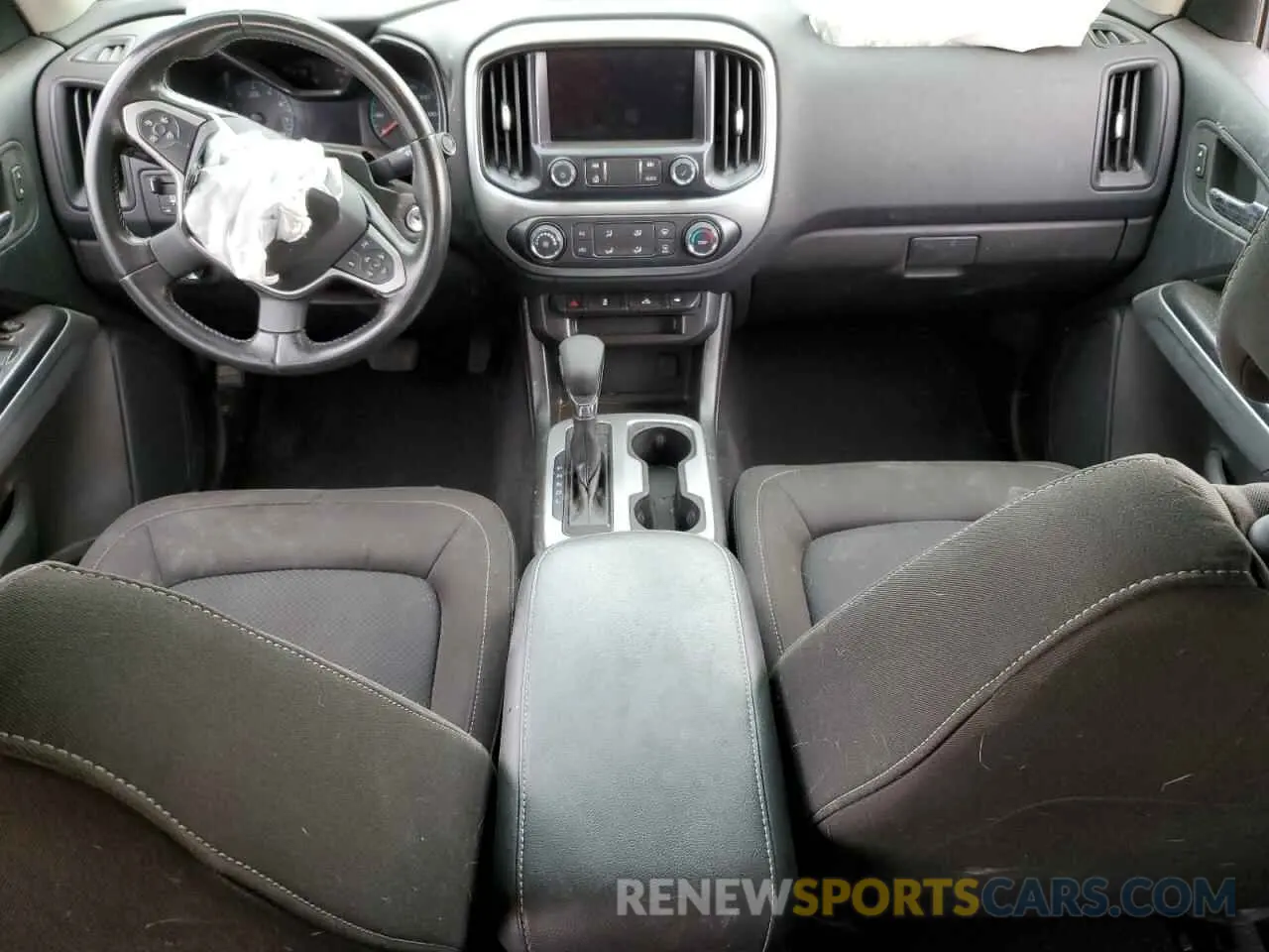 8 Photograph of a damaged car 1GCGTCEN3N1324069 CHEVROLET COLORADO 2022