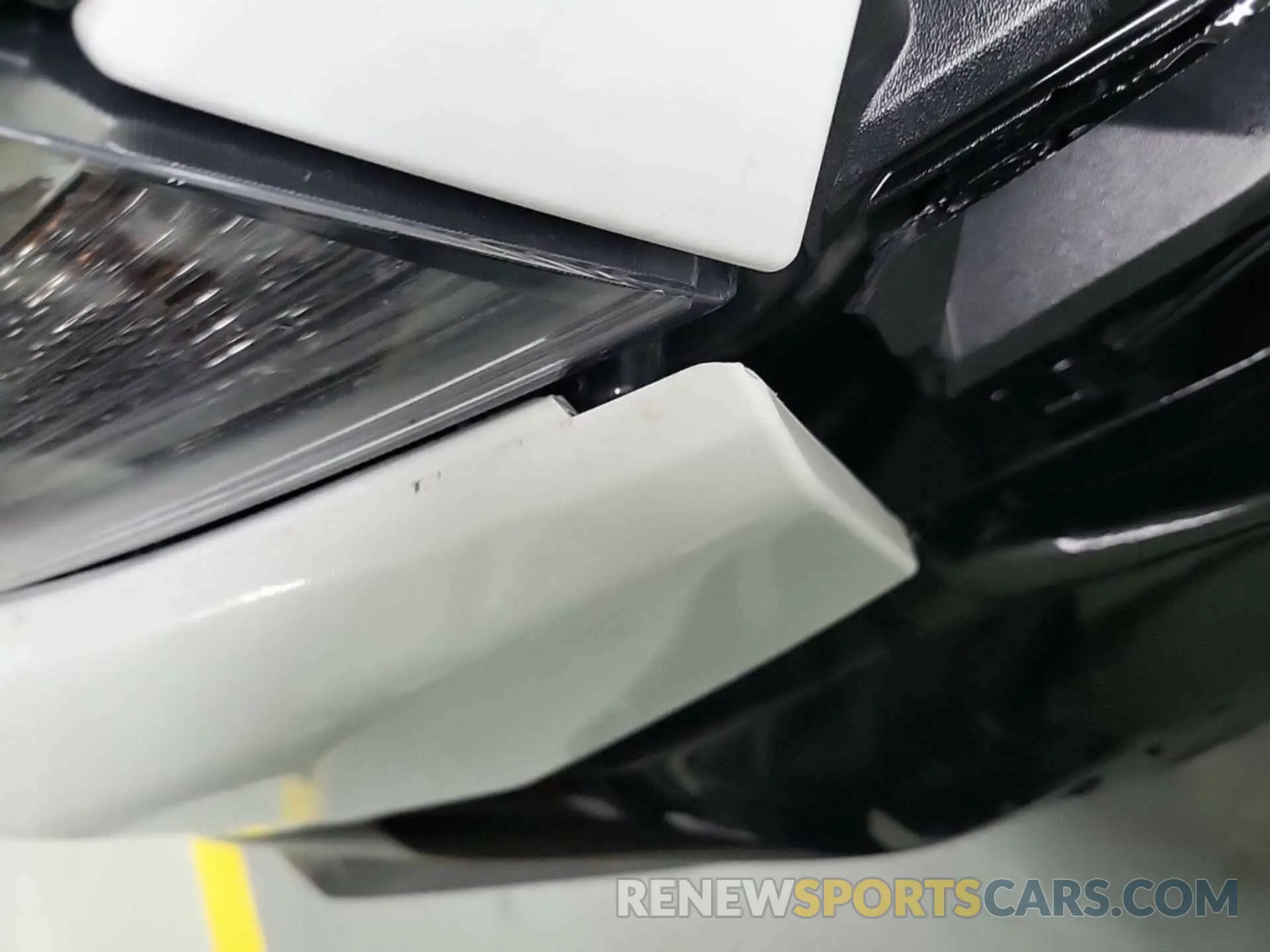 18 Photograph of a damaged car 1GCGTCEN6N1297059 CHEVROLET COLORADO 2022