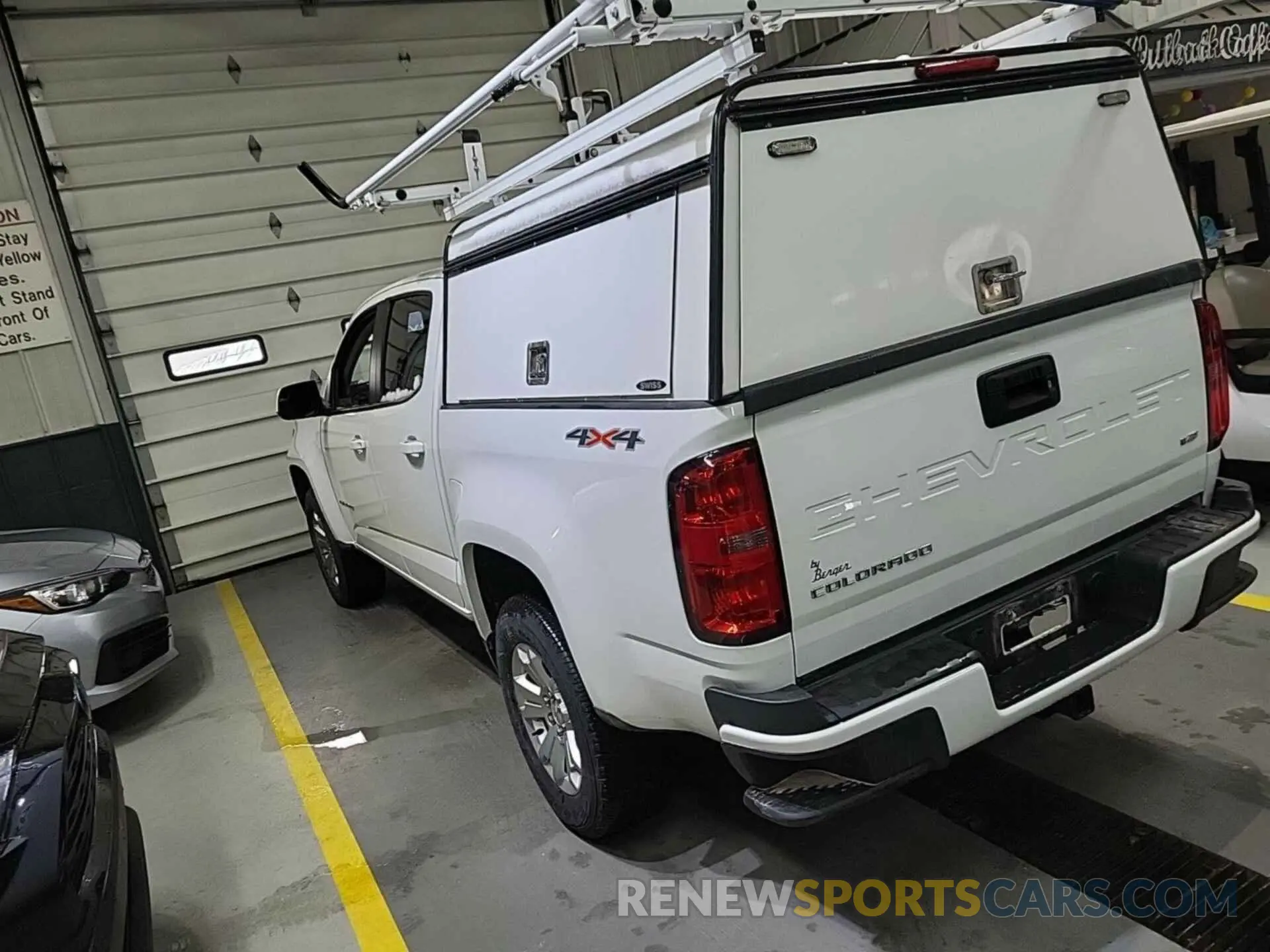 21 Photograph of a damaged car 1GCGTCEN6N1297059 CHEVROLET COLORADO 2022