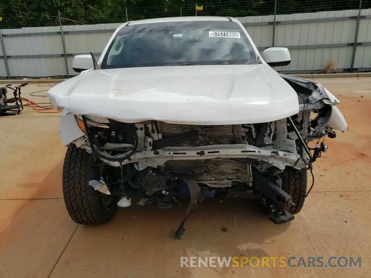 5 Photograph of a damaged car 1GCGTCEN7N1130225 CHEVROLET COLORADO 2022