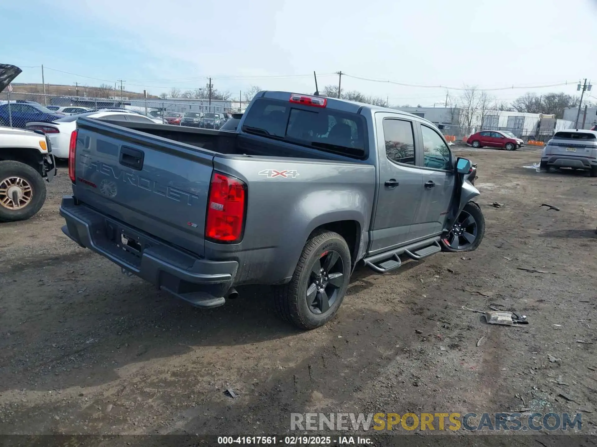 4 Photograph of a damaged car 1GCGTCEN7N1145713 CHEVROLET COLORADO 2022