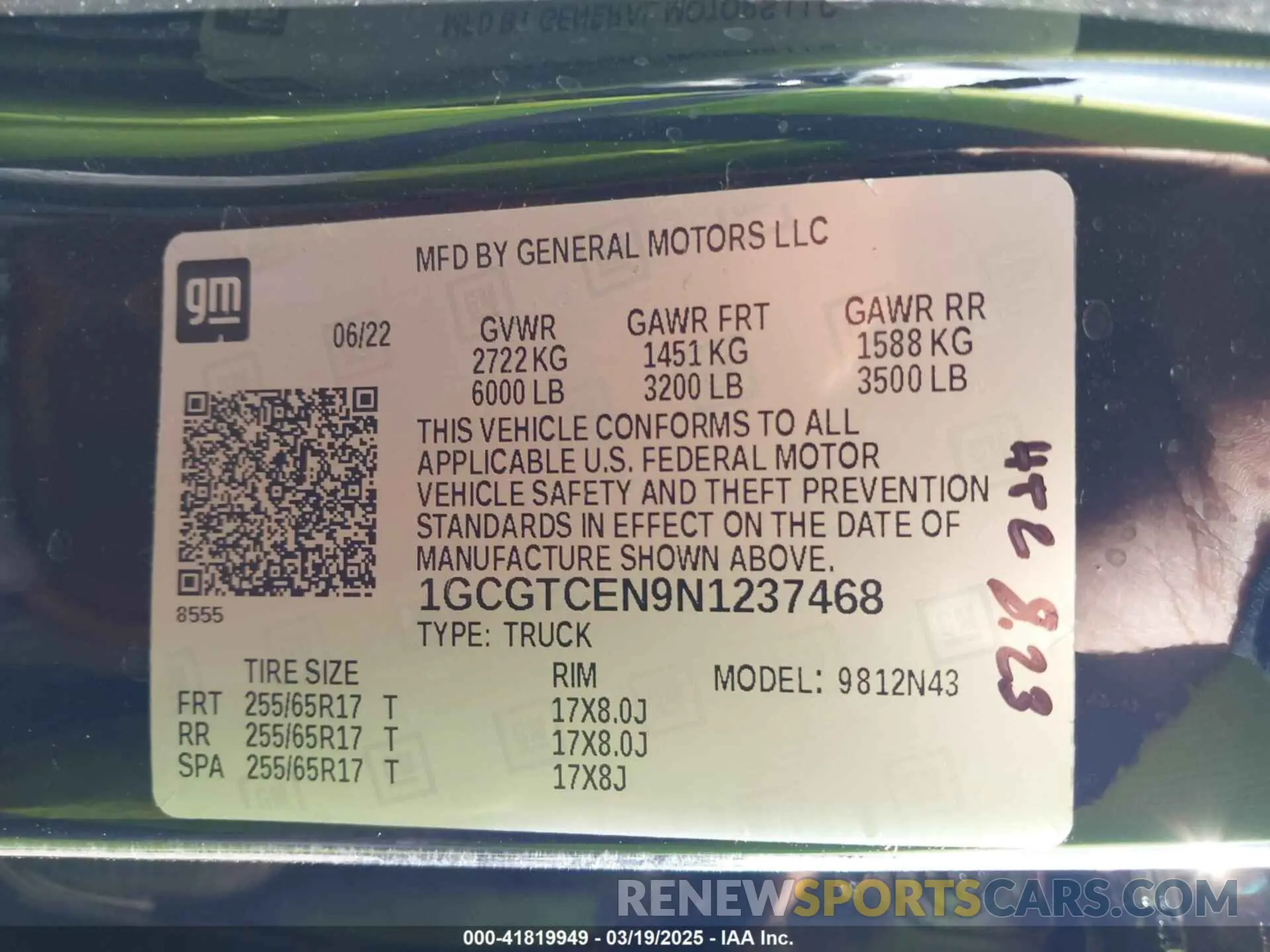 9 Photograph of a damaged car 1GCGTCEN9N1237468 CHEVROLET COLORADO 2022