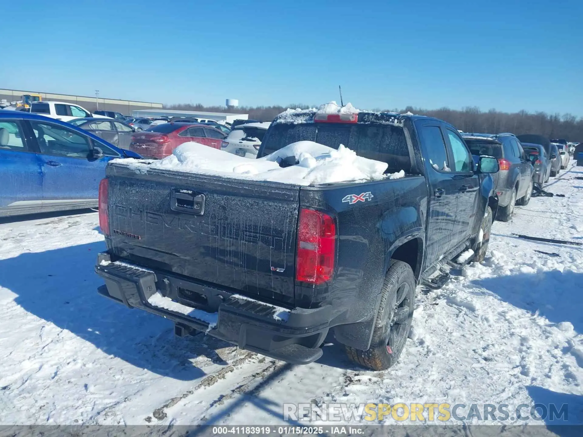 4 Photograph of a damaged car 1GCGTCENXN1123852 CHEVROLET COLORADO 2022