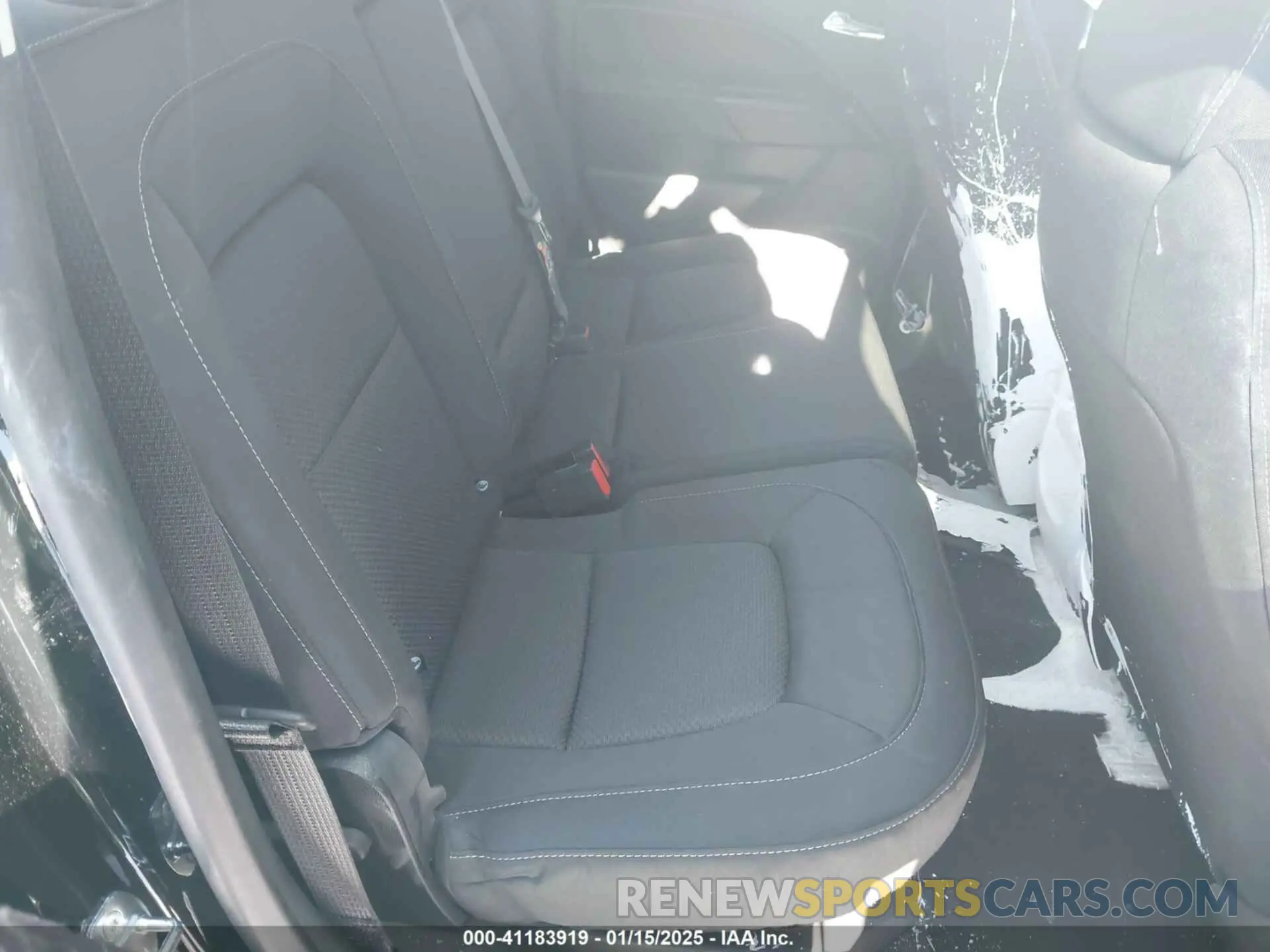 8 Photograph of a damaged car 1GCGTCENXN1123852 CHEVROLET COLORADO 2022