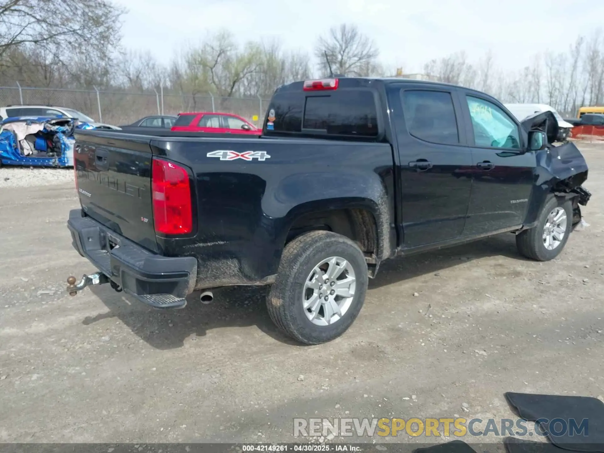4 Photograph of a damaged car 1GCGTCENXN1248947 CHEVROLET COLORADO 2022