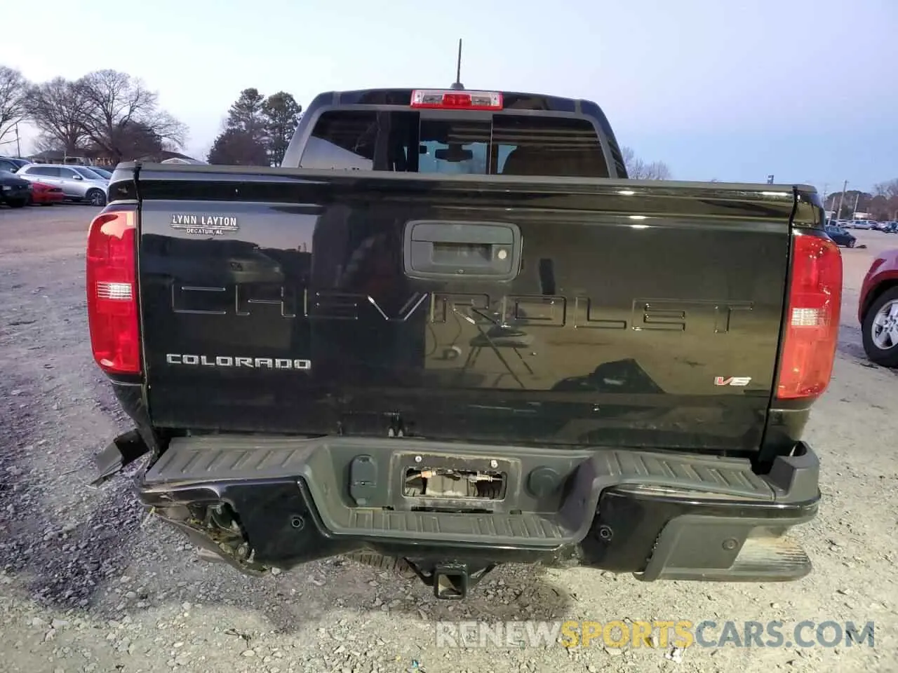6 Photograph of a damaged car 1GCGTDEN0N1306960 CHEVROLET COLORADO 2022
