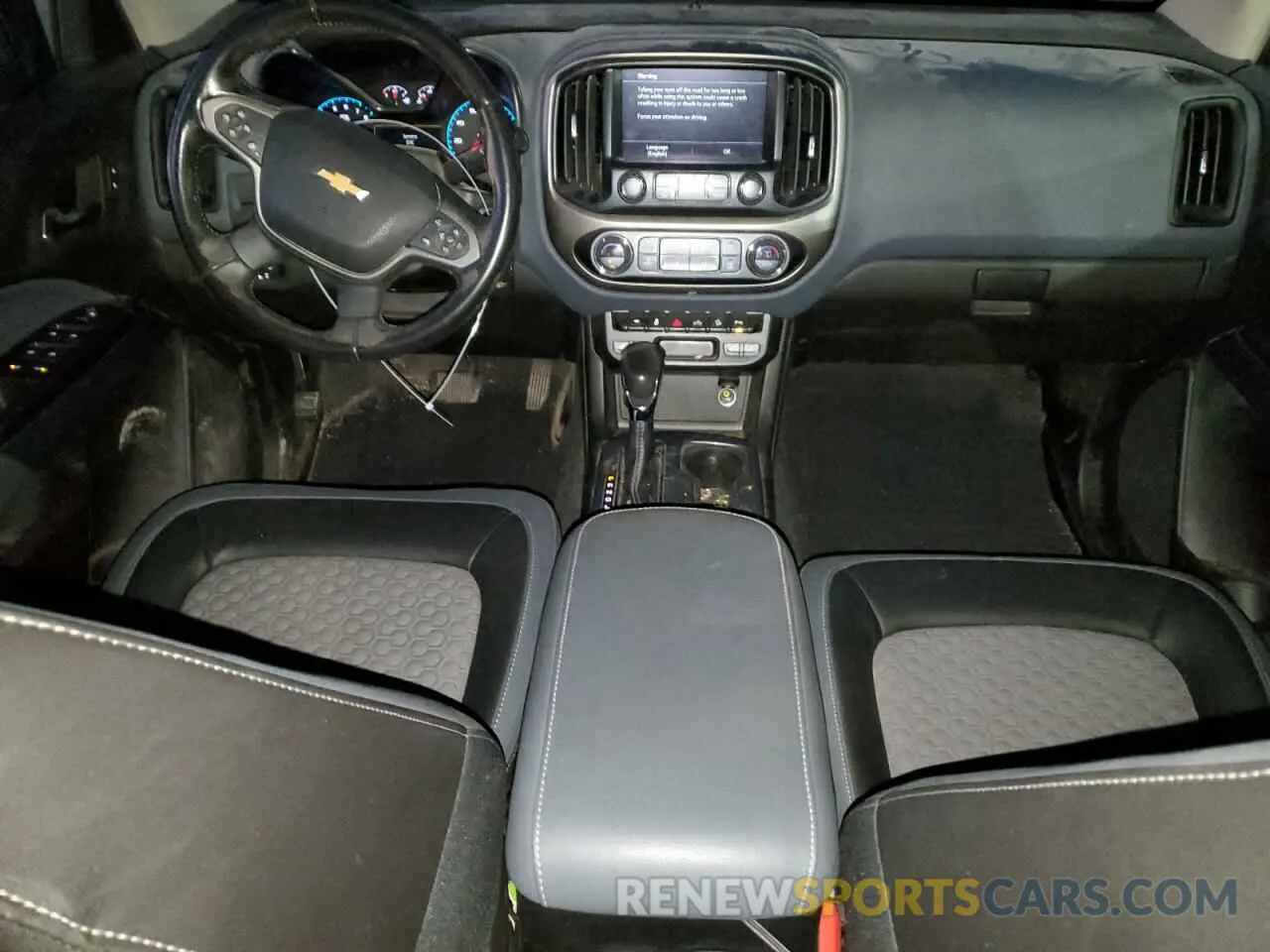 8 Photograph of a damaged car 1GCGTDEN0N1306960 CHEVROLET COLORADO 2022