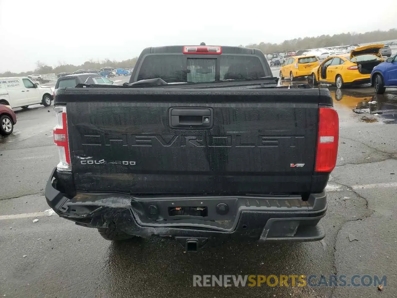 6 Photograph of a damaged car 1GCGTDEN1N1177305 CHEVROLET COLORADO 2022