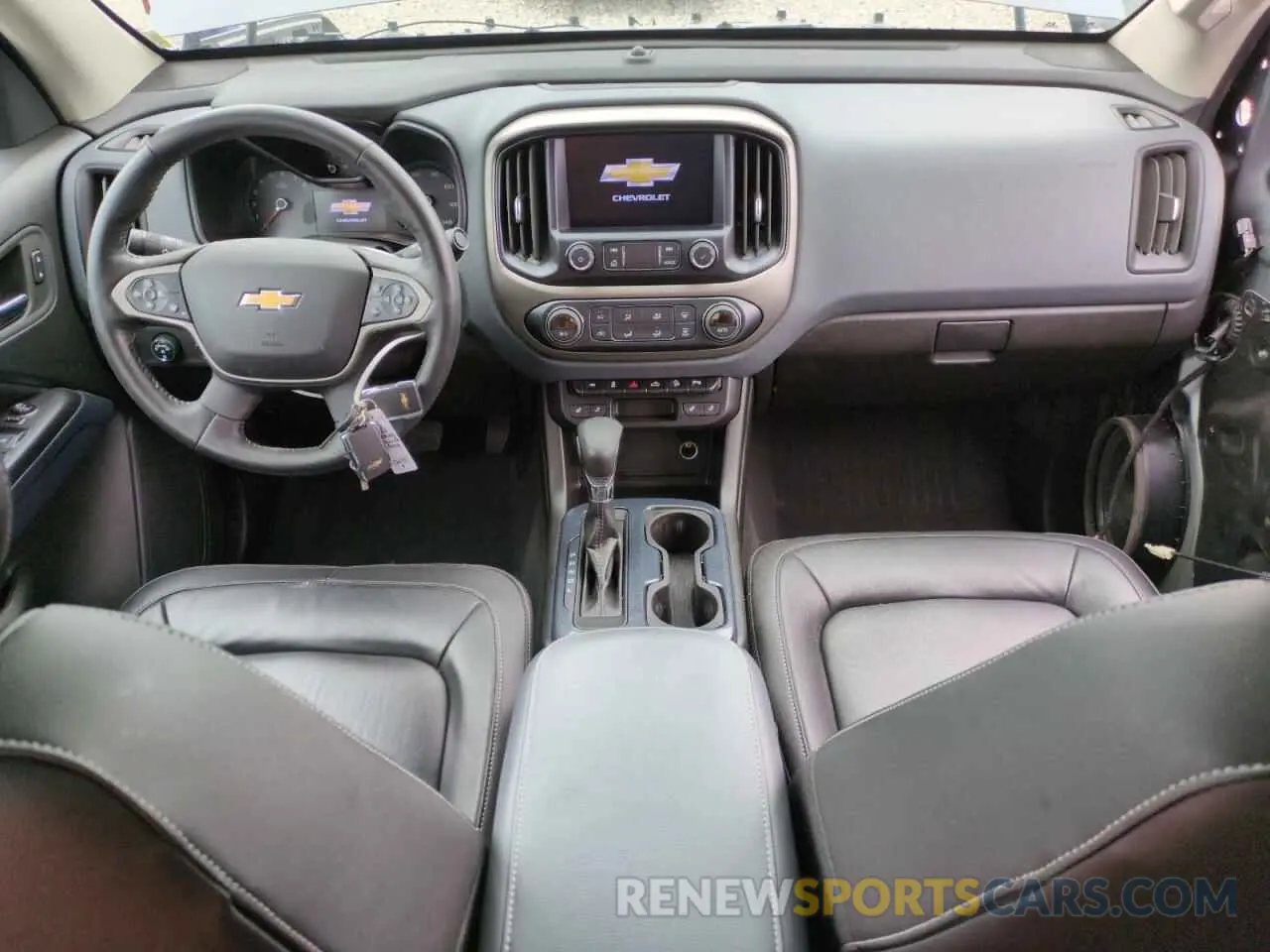 8 Photograph of a damaged car 1GCGTDEN1N1215793 CHEVROLET COLORADO 2022