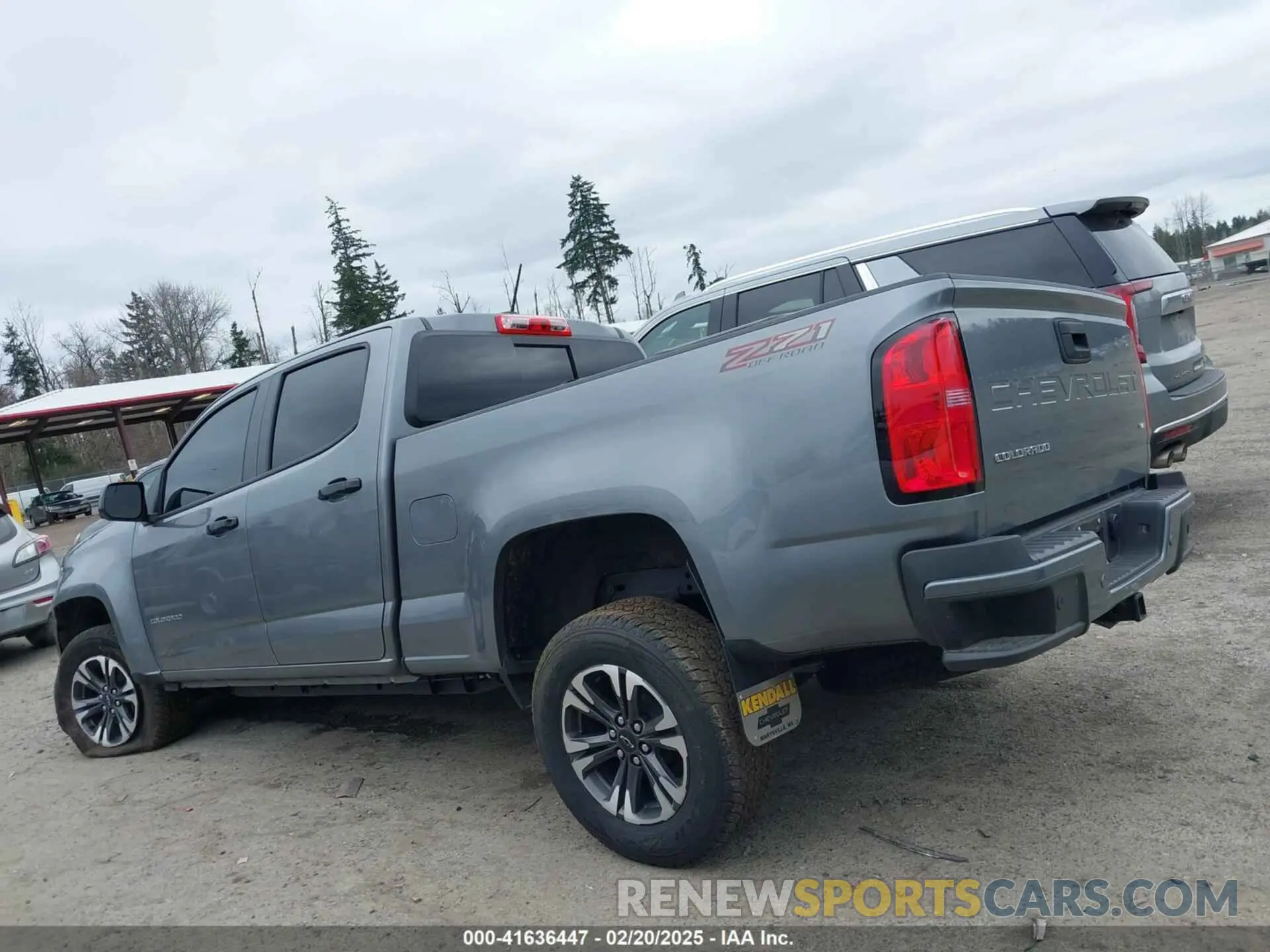 14 Photograph of a damaged car 1GCGTDEN1N1305834 CHEVROLET COLORADO 2022