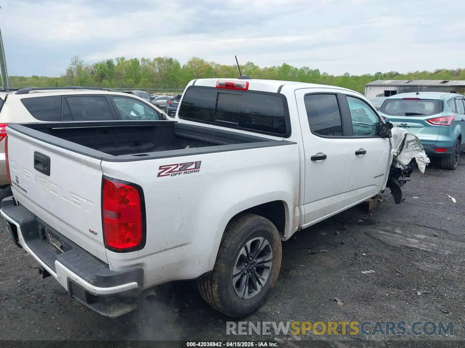 4 Photograph of a damaged car 1GCGTDEN2N1266879 CHEVROLET COLORADO 2022