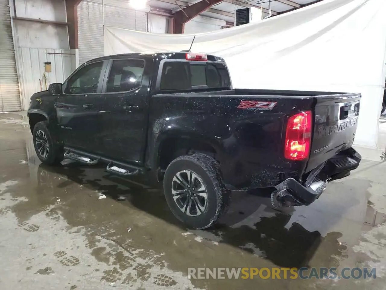 2 Photograph of a damaged car 1GCGTDEN5N1100422 CHEVROLET COLORADO 2022