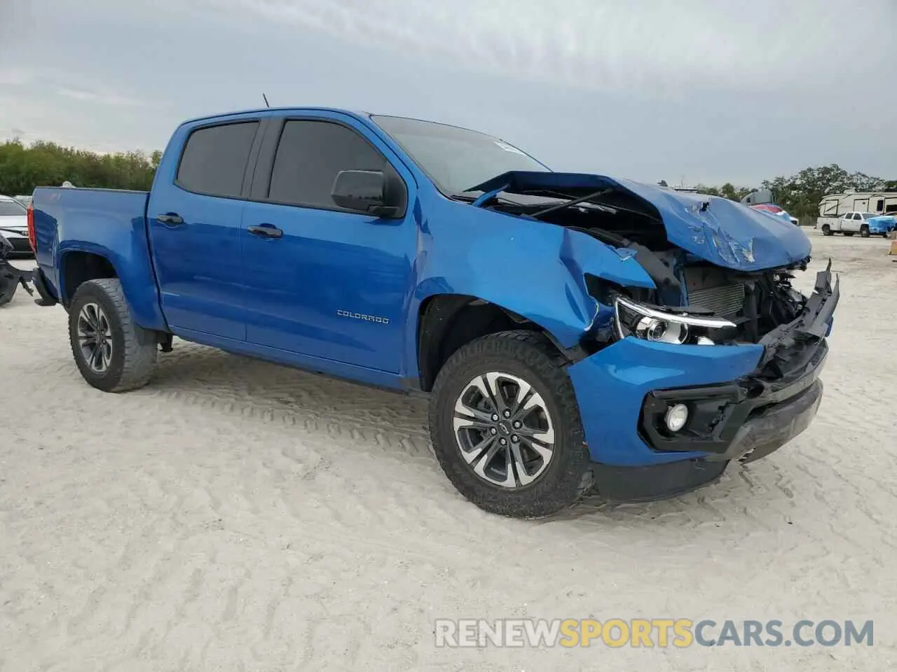 4 Photograph of a damaged car 1GCGTDEN6N1270014 CHEVROLET COLORADO 2022