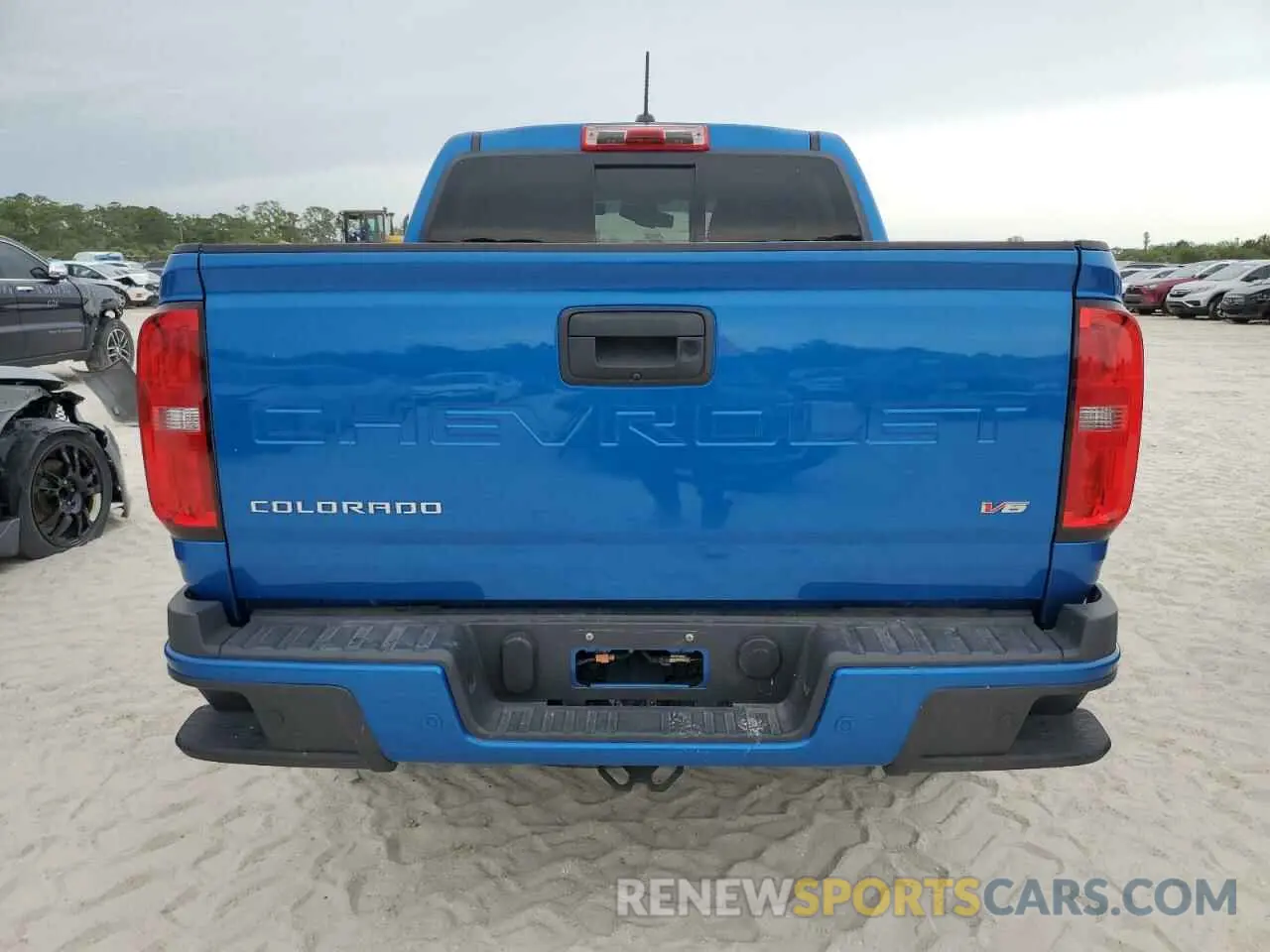 6 Photograph of a damaged car 1GCGTDEN6N1270014 CHEVROLET COLORADO 2022