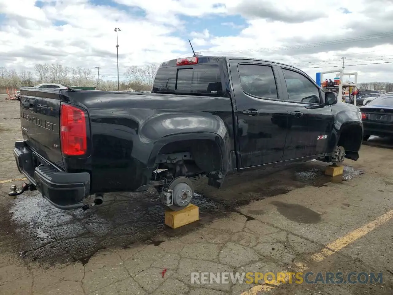 3 Photograph of a damaged car 1GCGTDEN6N1321625 CHEVROLET COLORADO 2022