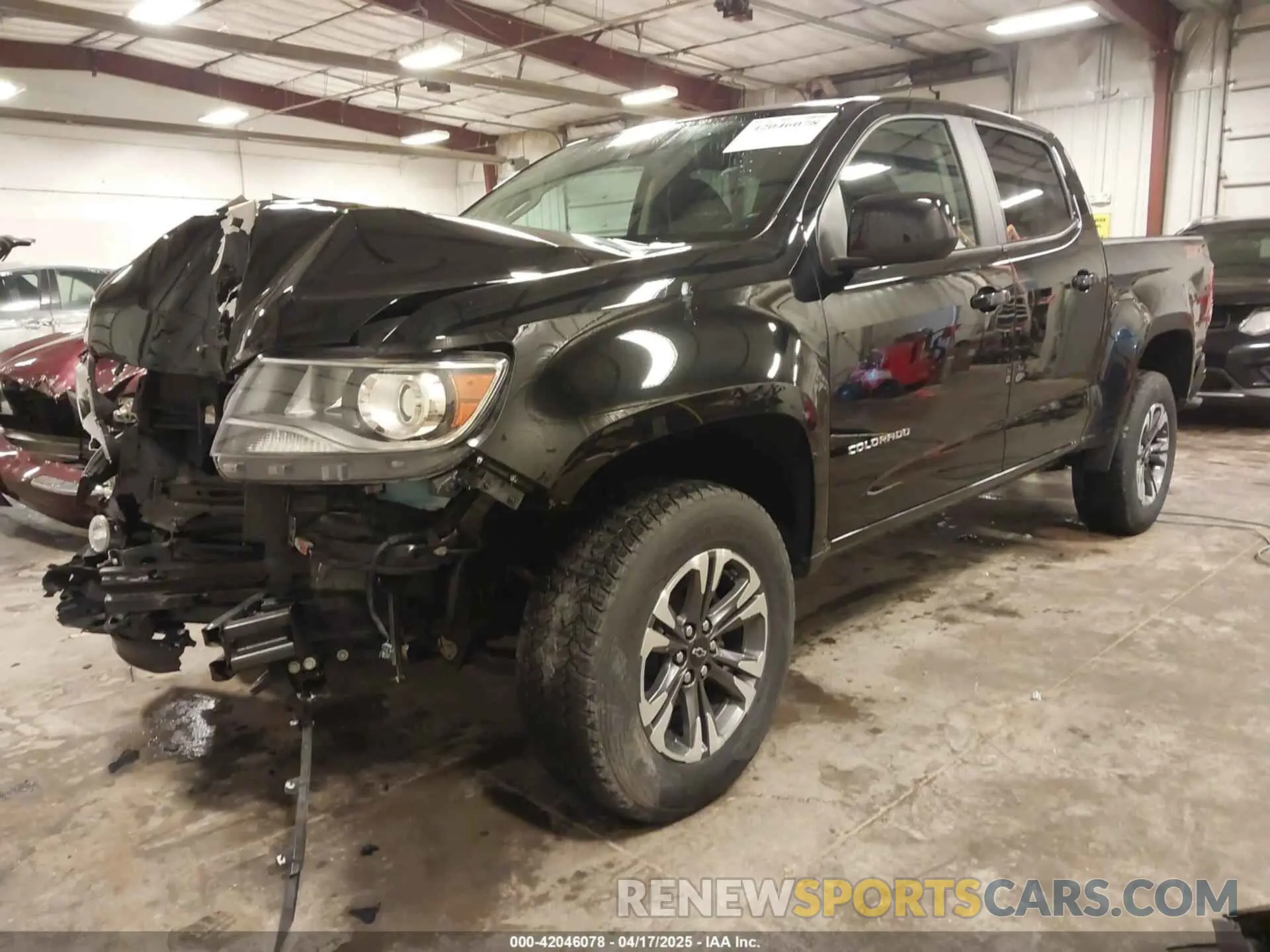 2 Photograph of a damaged car 1GCGTDEN7N1123152 CHEVROLET COLORADO 2022