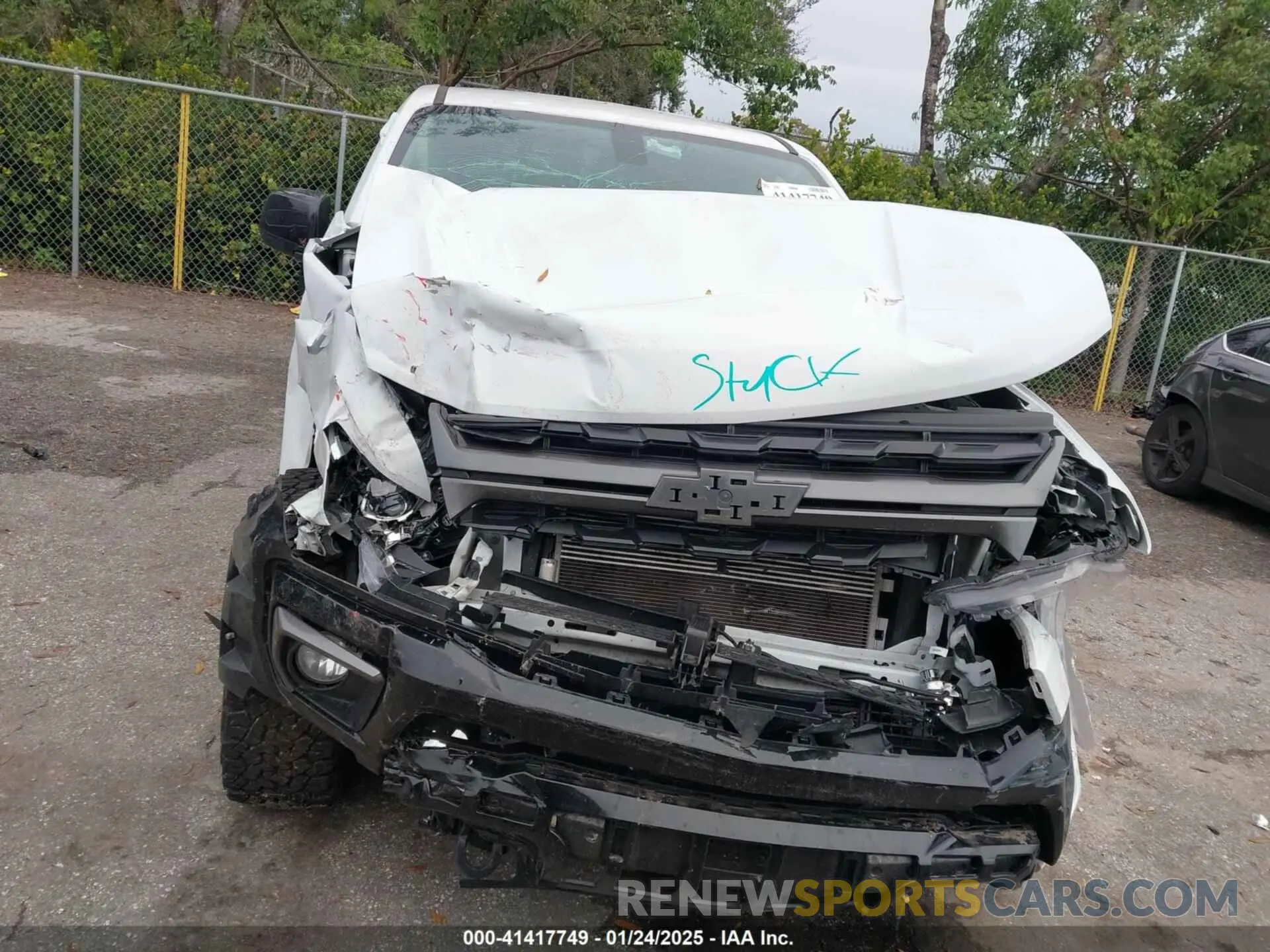 12 Photograph of a damaged car 1GCGTDEN7N1332410 CHEVROLET COLORADO 2022