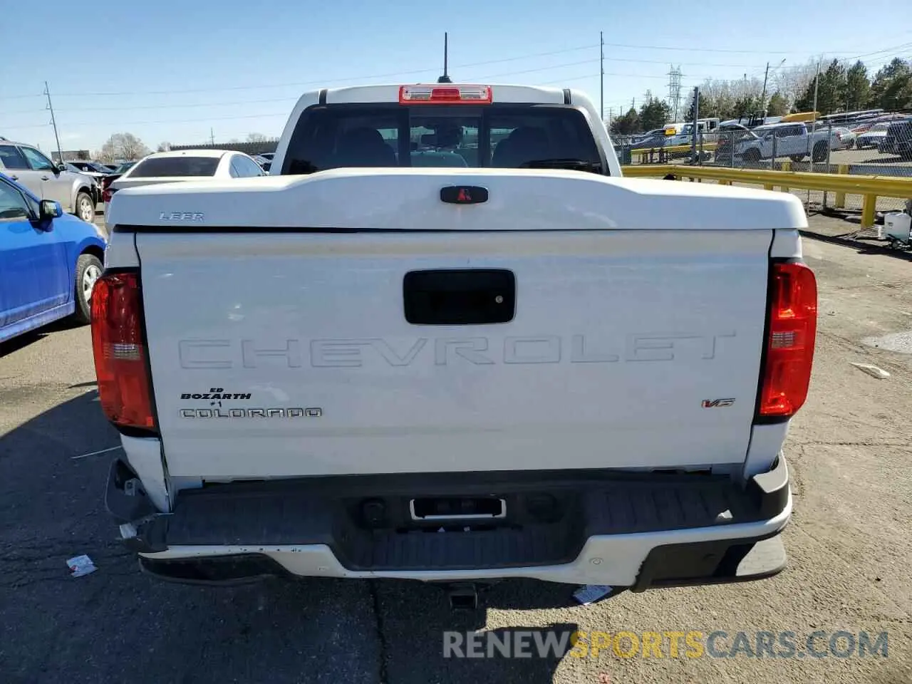 6 Photograph of a damaged car 1GCGTDEN8N1100088 CHEVROLET COLORADO 2022