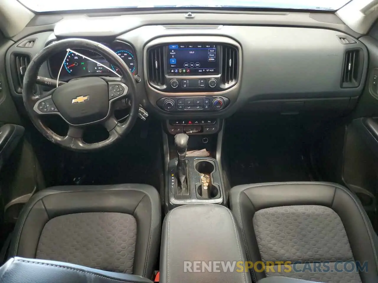 8 Photograph of a damaged car 1GCGTDEN9N1286899 CHEVROLET COLORADO 2022