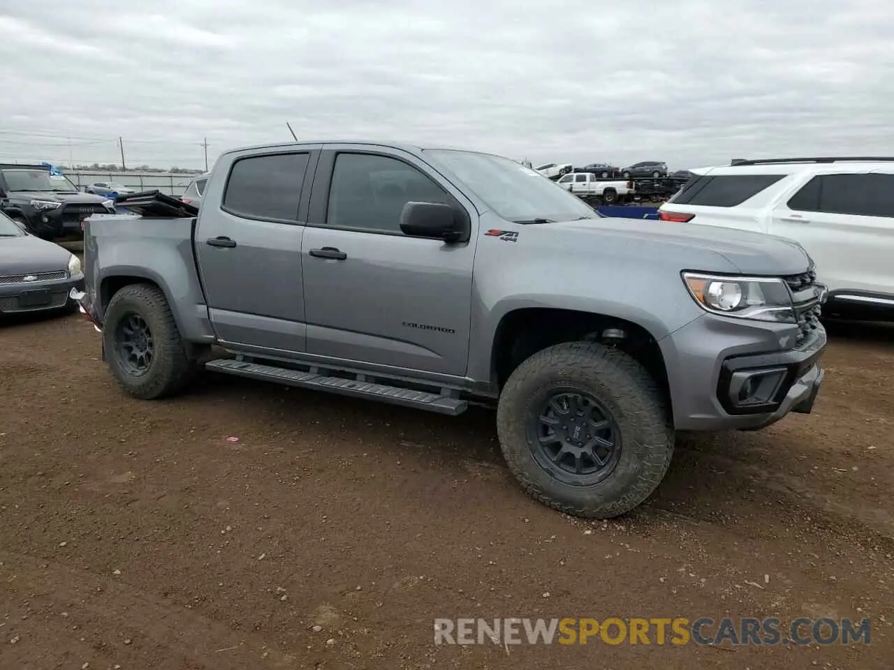 4 Photograph of a damaged car 1GCGTDENXN1110783 CHEVROLET COLORADO 2022