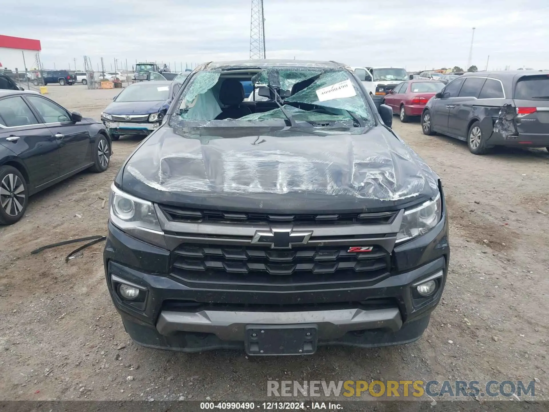 12 Photograph of a damaged car 1GCGTDENXN1136509 CHEVROLET COLORADO 2022