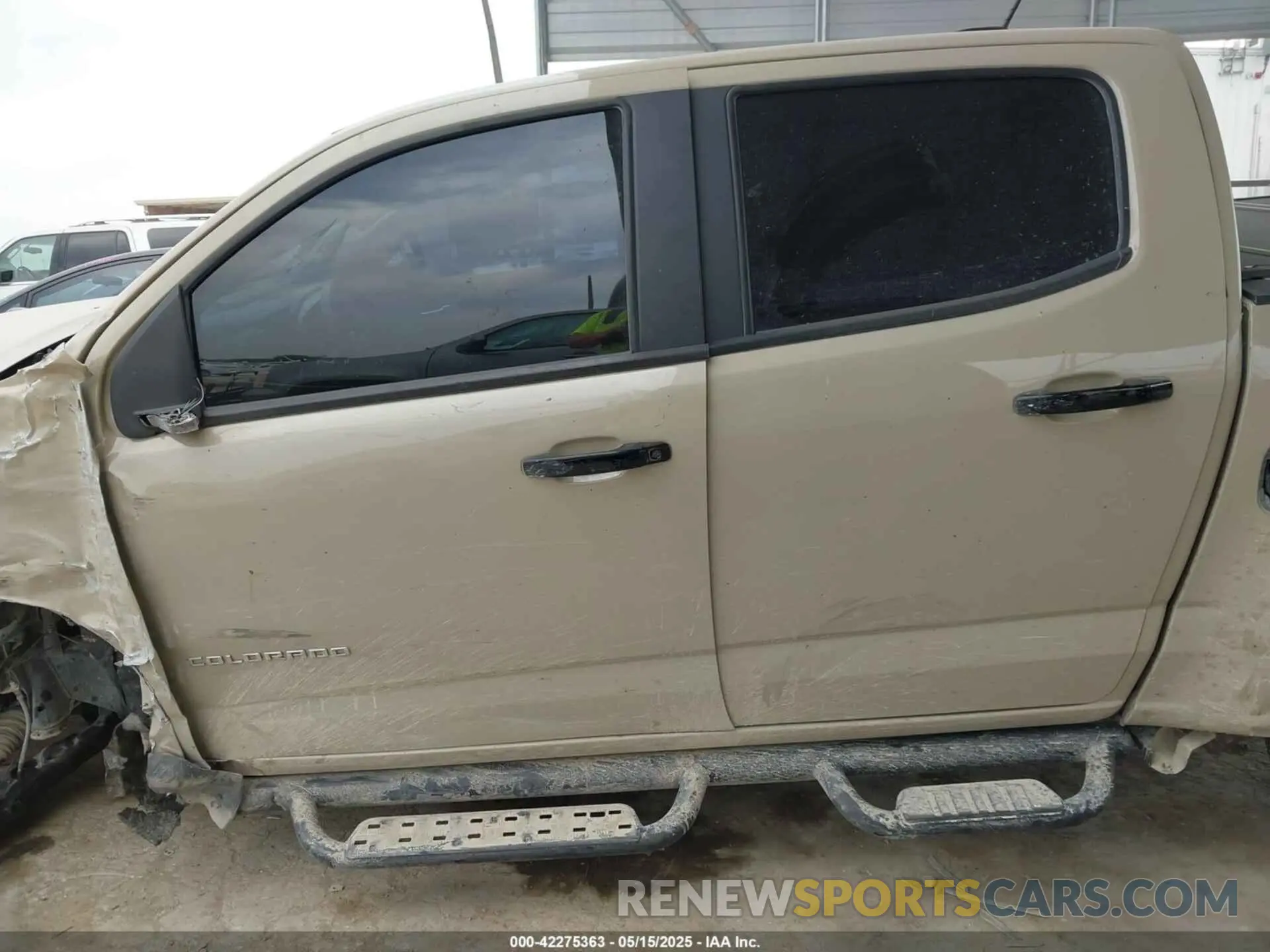 15 Photograph of a damaged car 1GCGTDENXN1280108 CHEVROLET COLORADO 2022