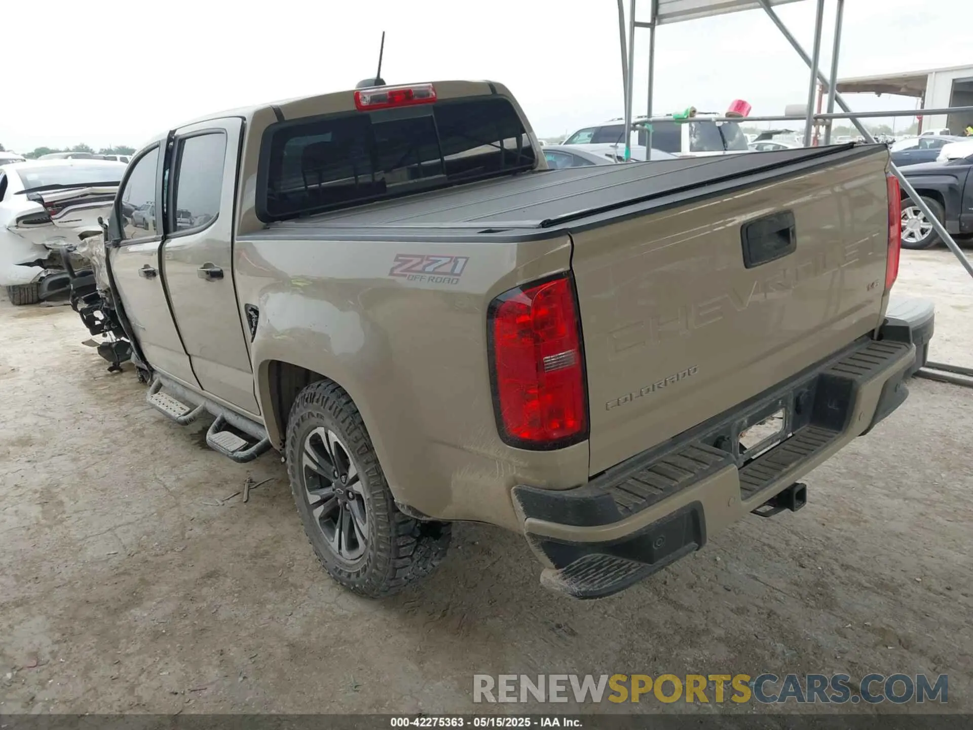 3 Photograph of a damaged car 1GCGTDENXN1280108 CHEVROLET COLORADO 2022