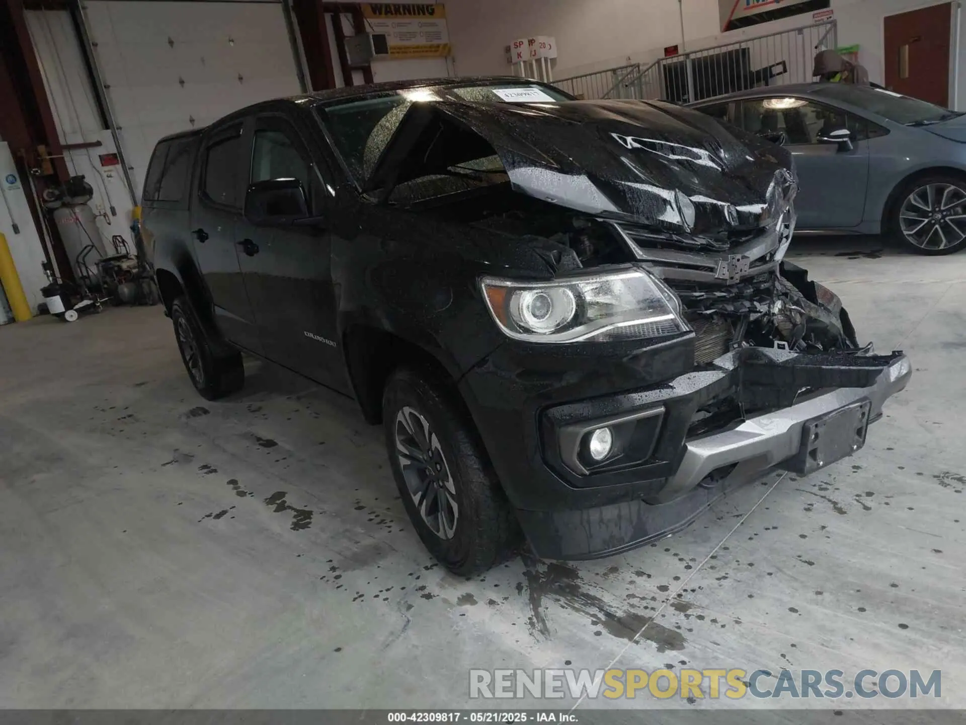1 Photograph of a damaged car 1GCGTDENXN1323376 CHEVROLET COLORADO 2022
