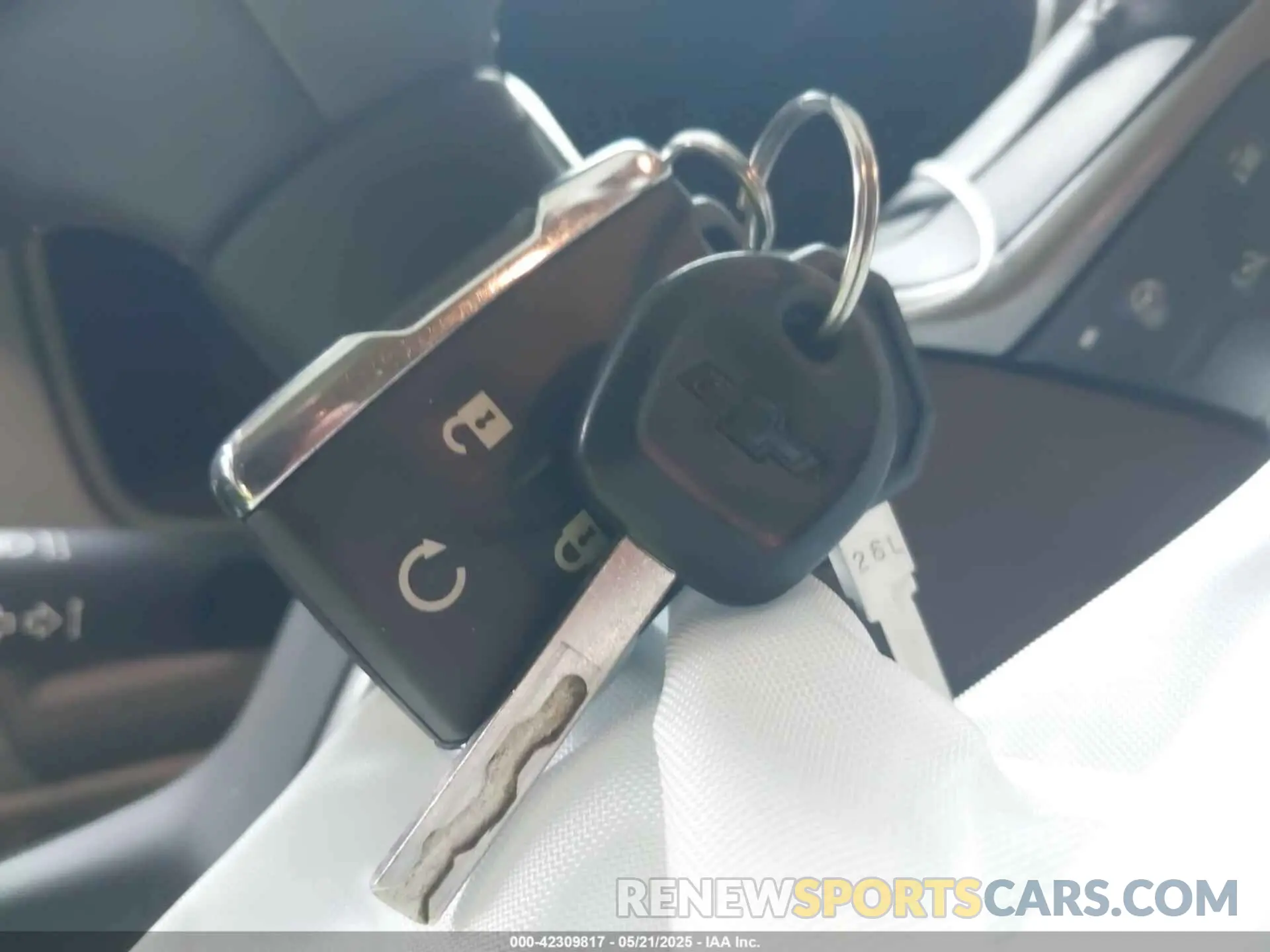 11 Photograph of a damaged car 1GCGTDENXN1323376 CHEVROLET COLORADO 2022