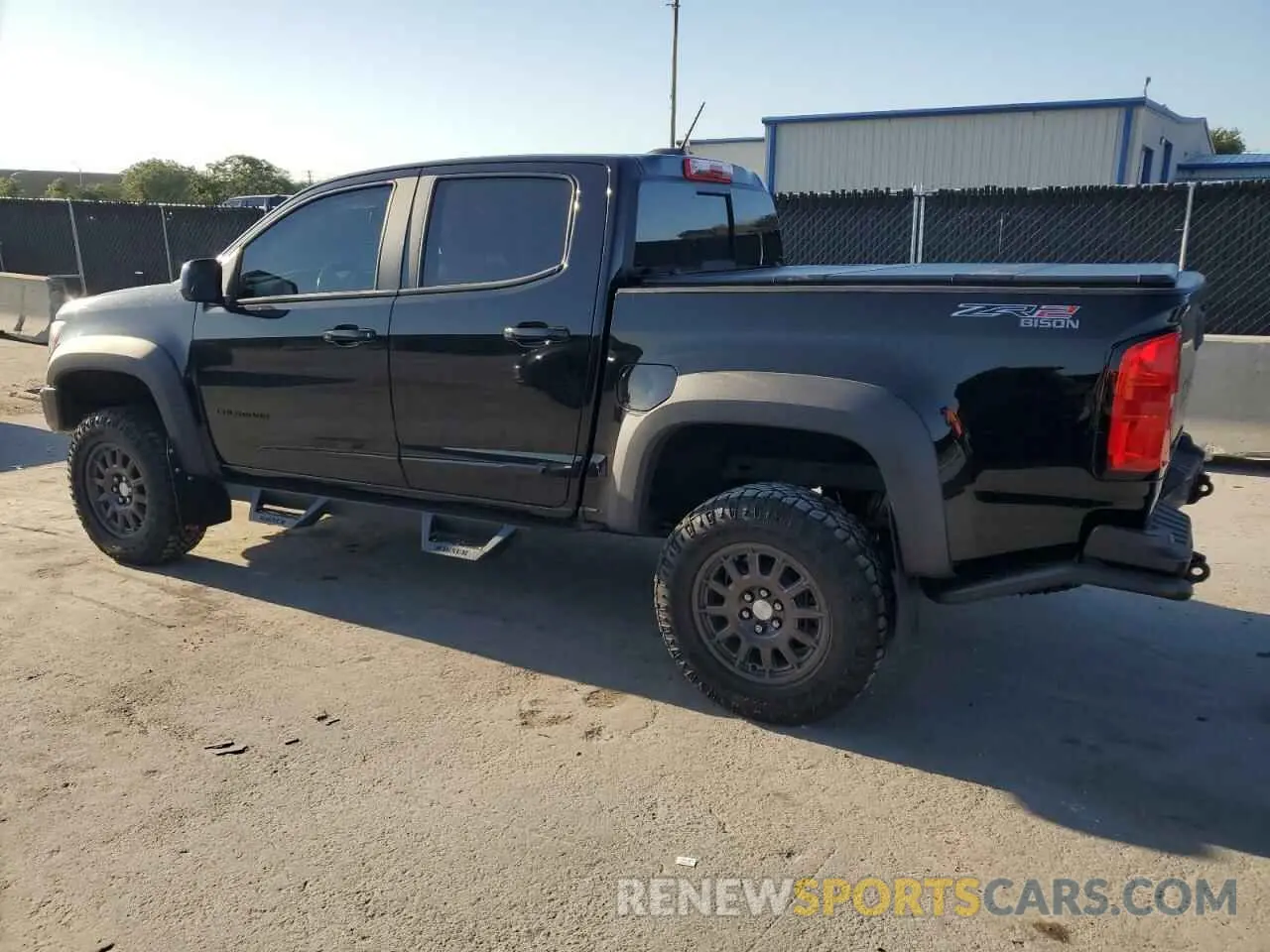 2 Photograph of a damaged car 1GCGTEEN0N1231814 CHEVROLET COLORADO 2022