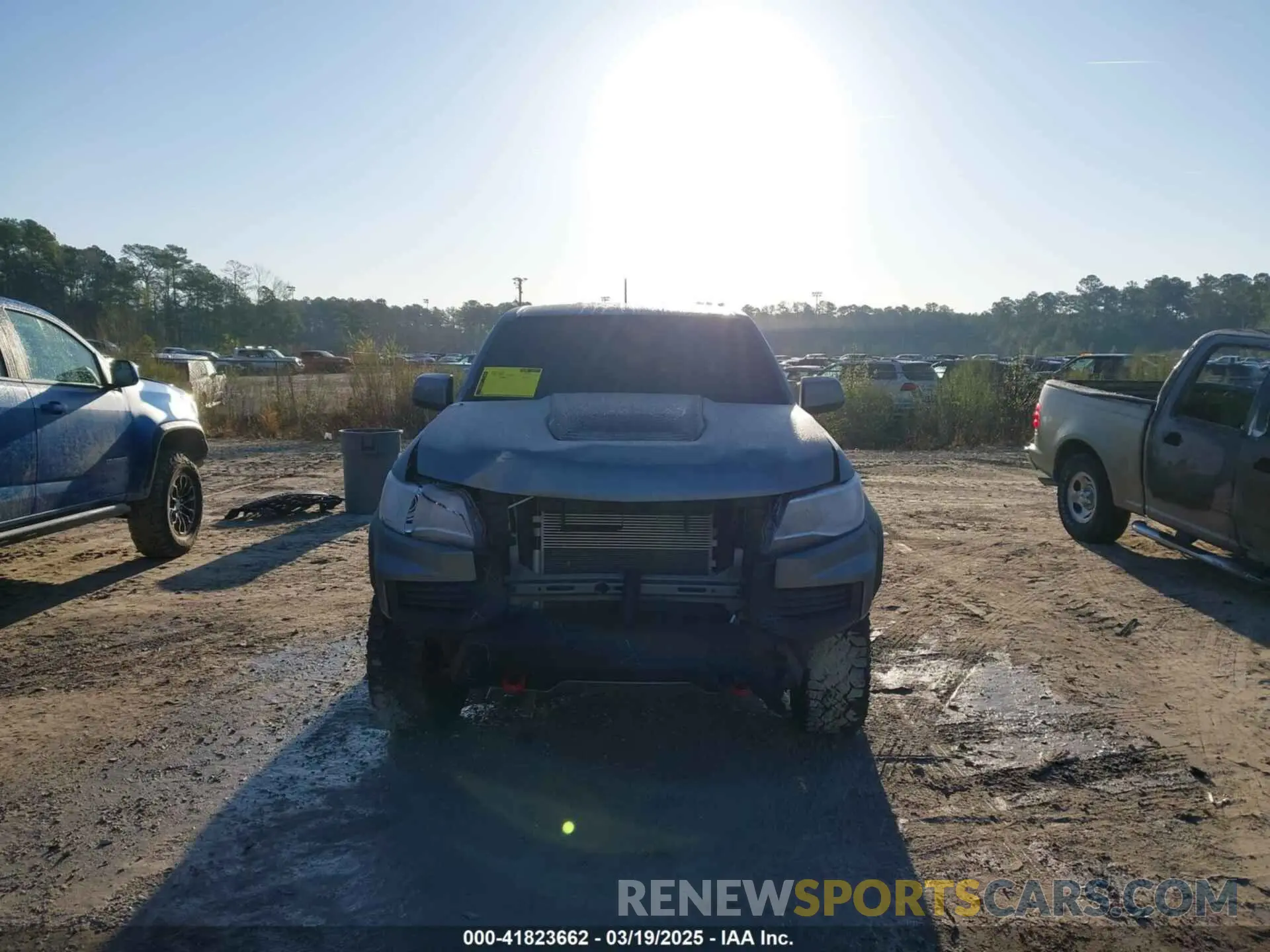 13 Photograph of a damaged car 1GCGTEEN0N1305930 CHEVROLET COLORADO 2022