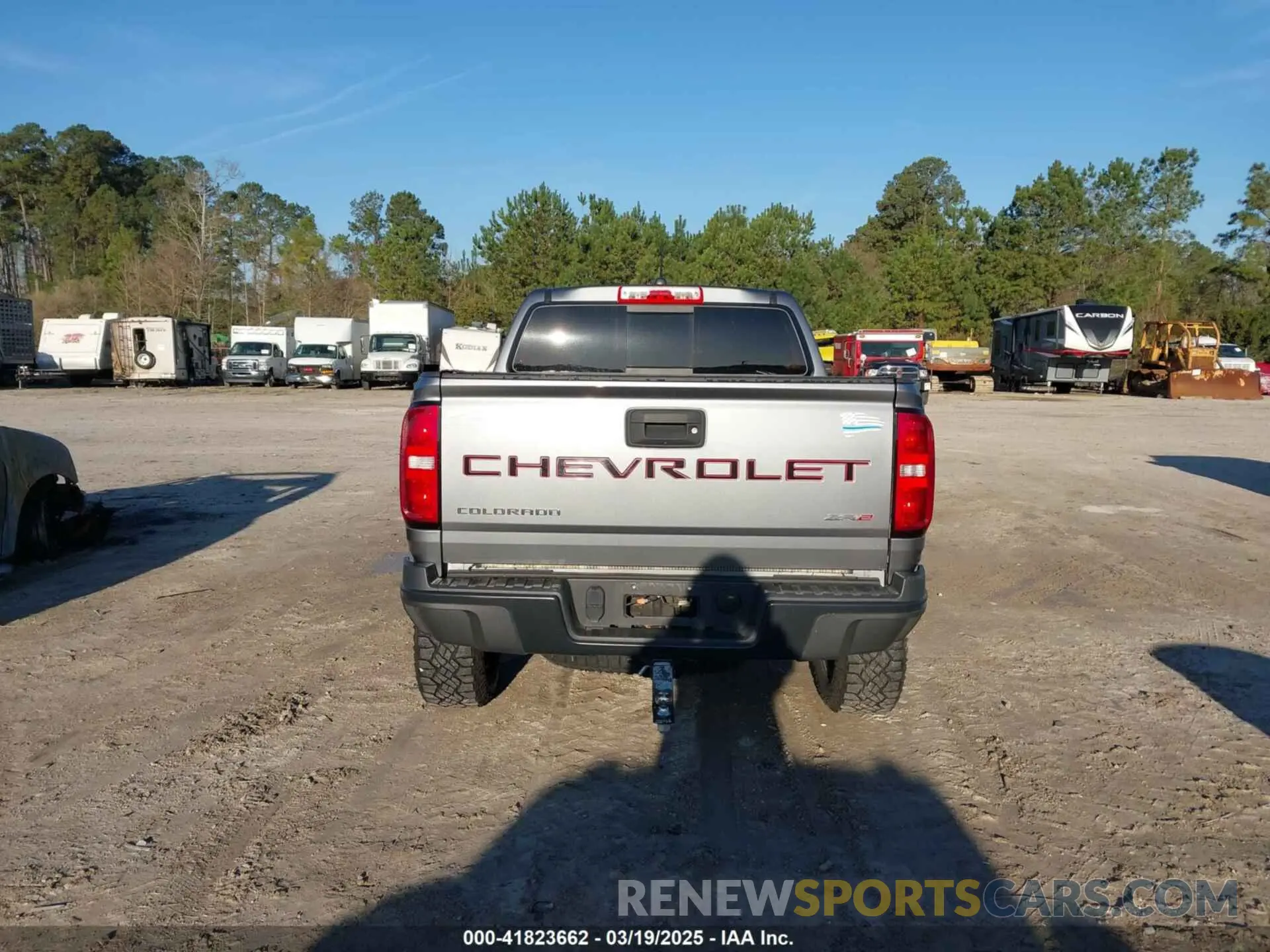 17 Photograph of a damaged car 1GCGTEEN0N1305930 CHEVROLET COLORADO 2022