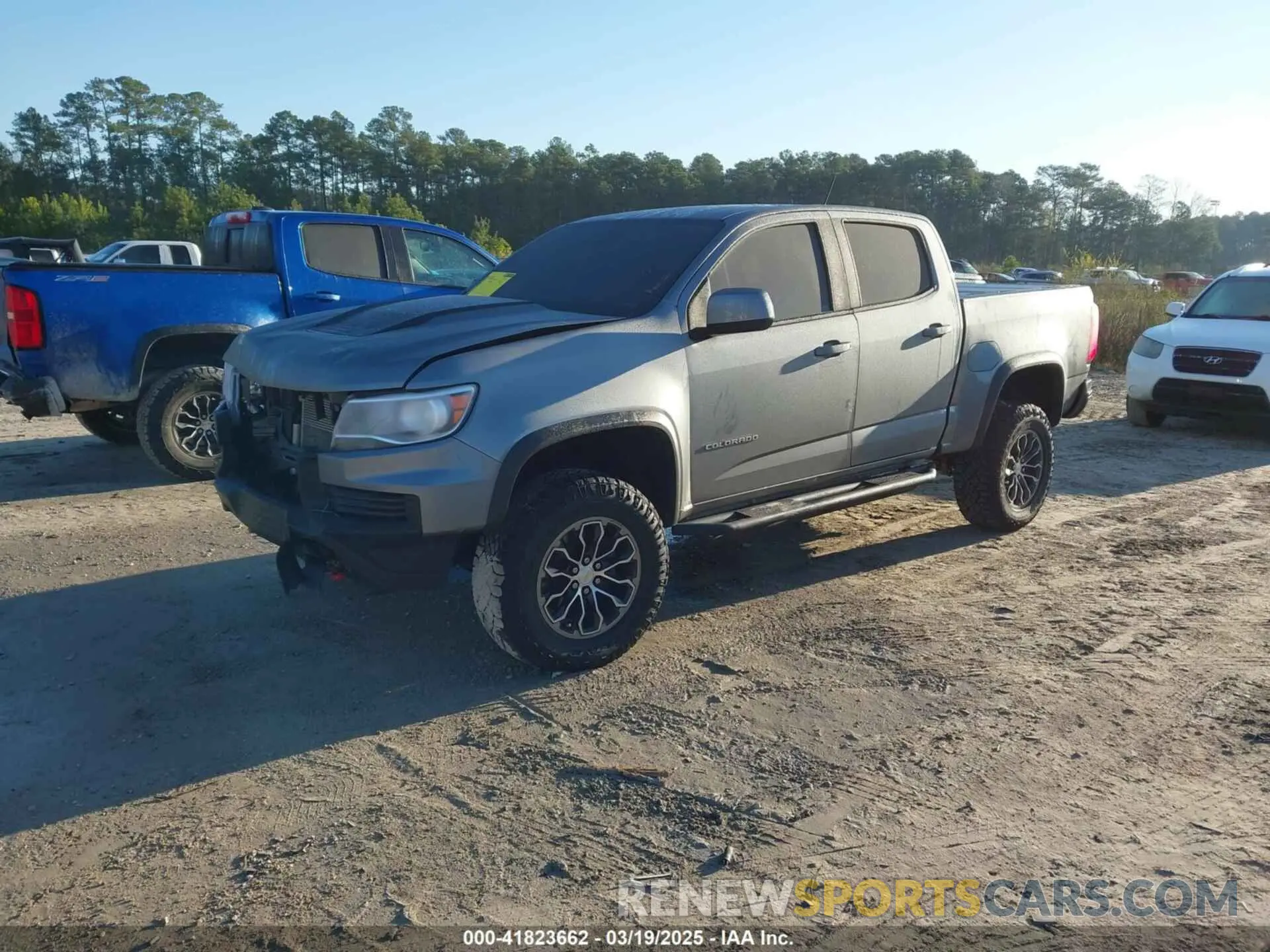 2 Photograph of a damaged car 1GCGTEEN0N1305930 CHEVROLET COLORADO 2022