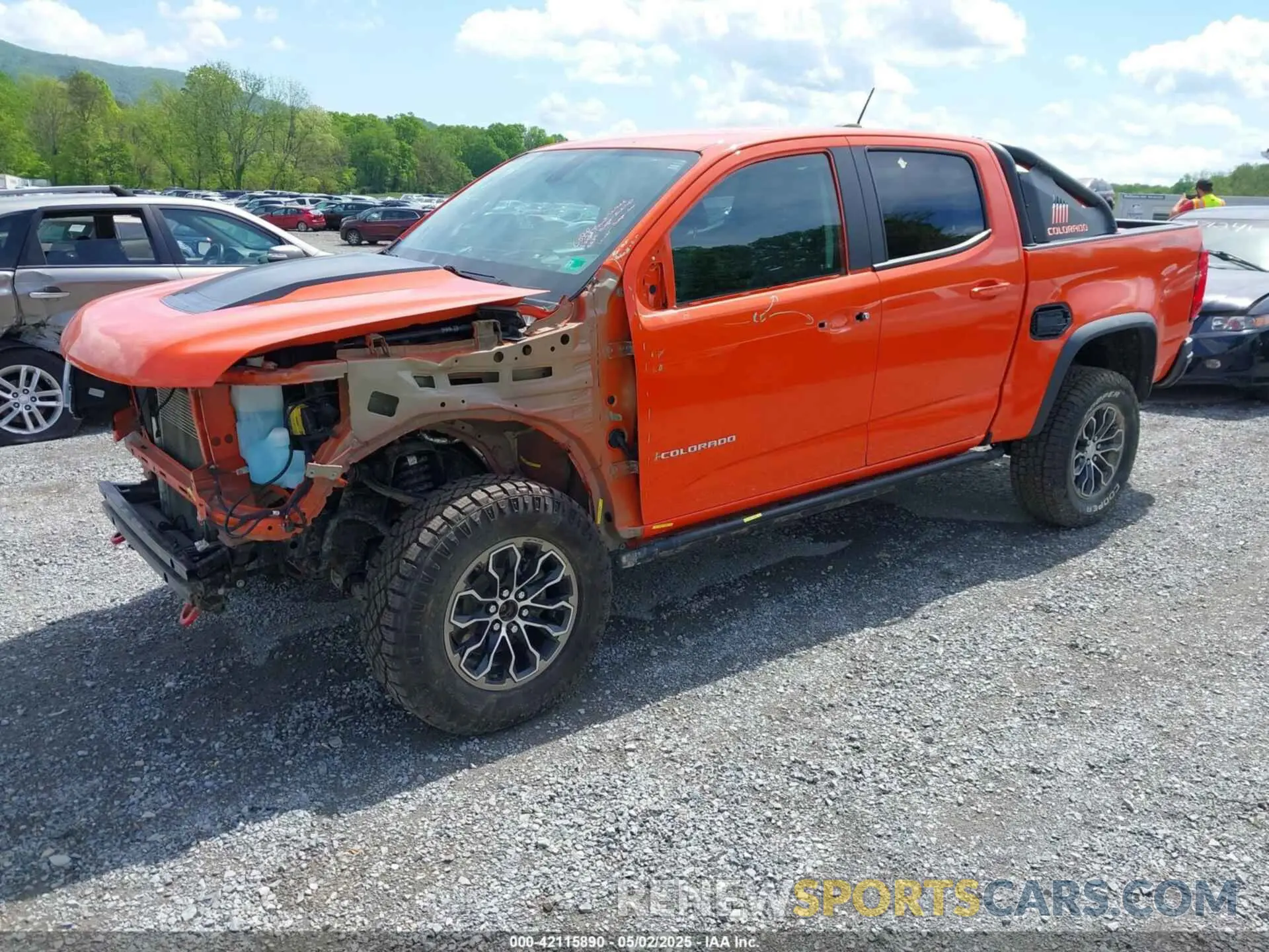 2 Photograph of a damaged car 1GCGTEEN1N1110502 CHEVROLET COLORADO 2022