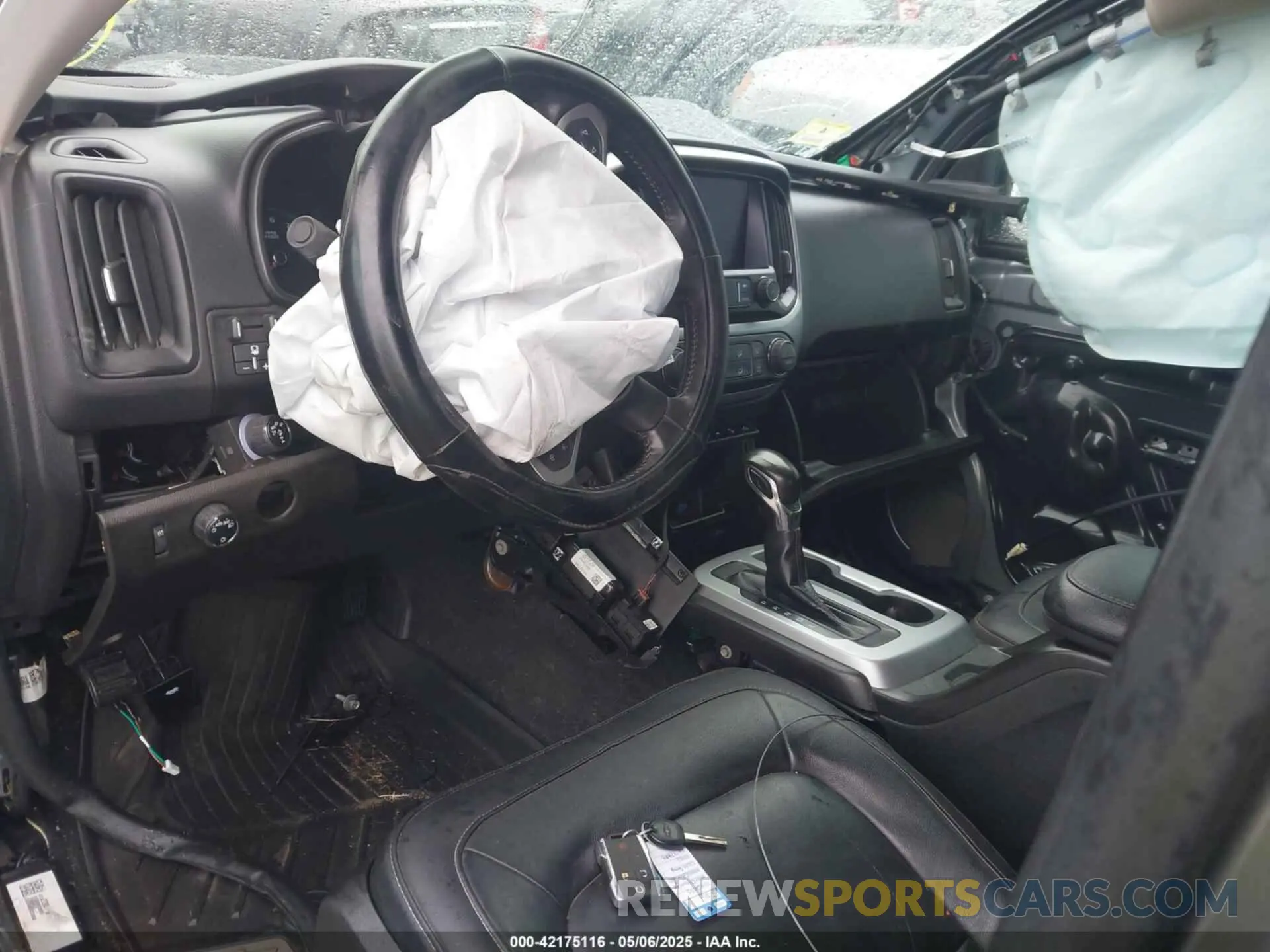 5 Photograph of a damaged car 1GCGTEEN2N1172880 CHEVROLET COLORADO 2022
