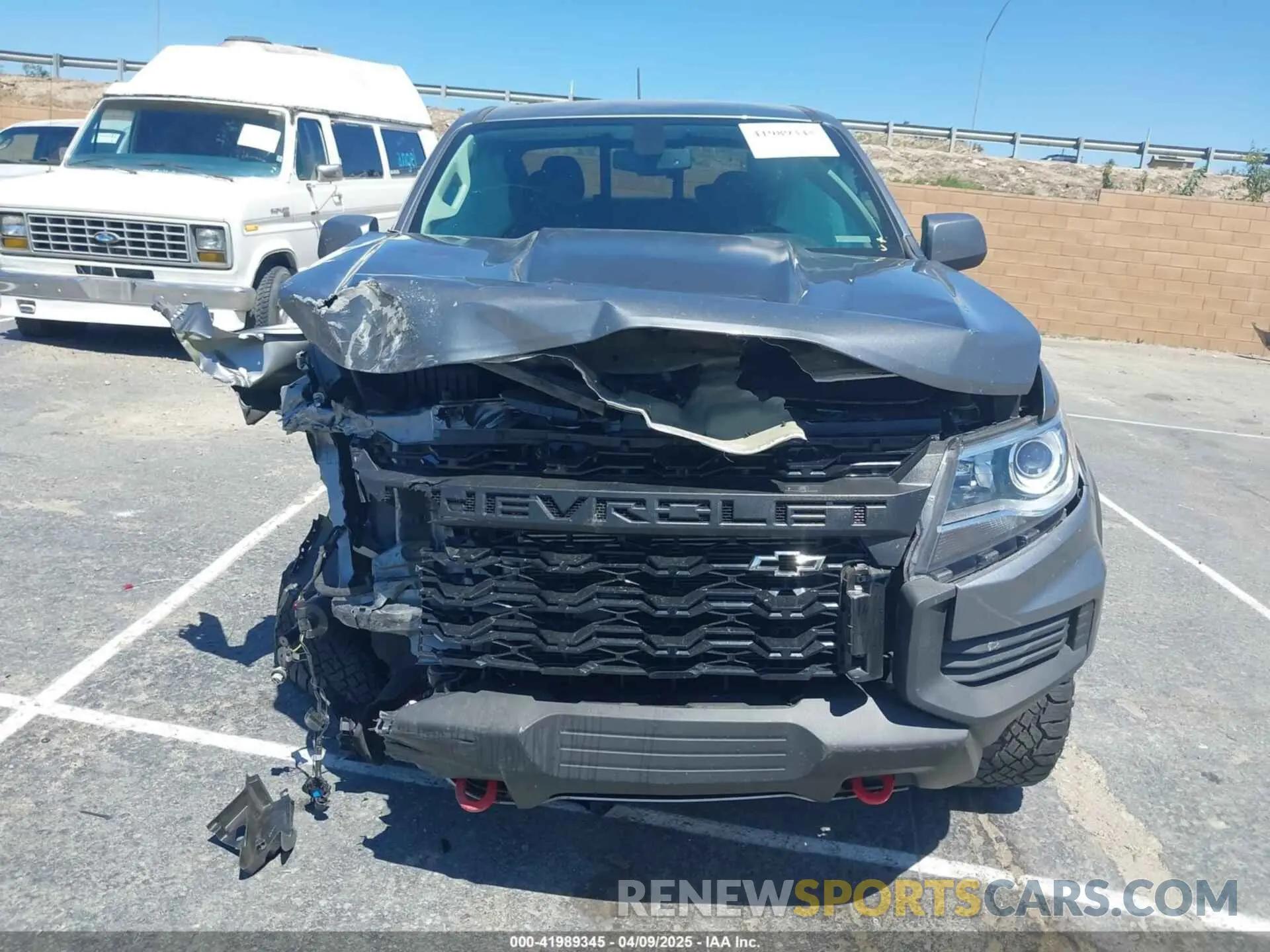 12 Photograph of a damaged car 1GCGTEEN3N1309342 CHEVROLET COLORADO 2022
