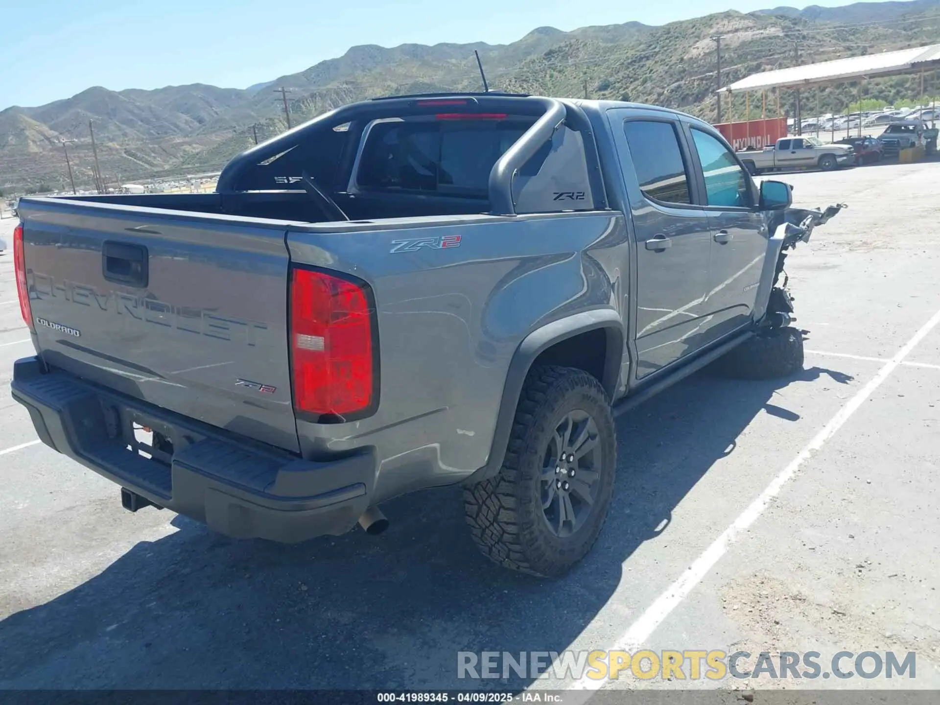 4 Photograph of a damaged car 1GCGTEEN3N1309342 CHEVROLET COLORADO 2022