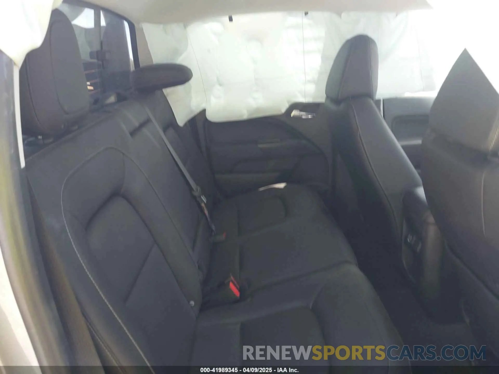 8 Photograph of a damaged car 1GCGTEEN3N1309342 CHEVROLET COLORADO 2022