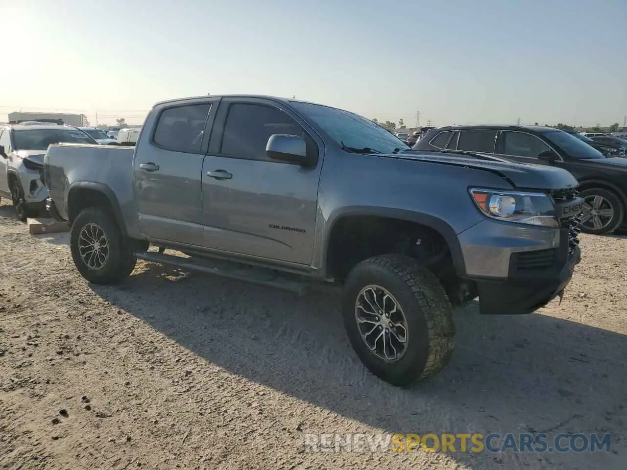 4 Photograph of a damaged car 1GCGTEEN4N1277825 CHEVROLET COLORADO 2022