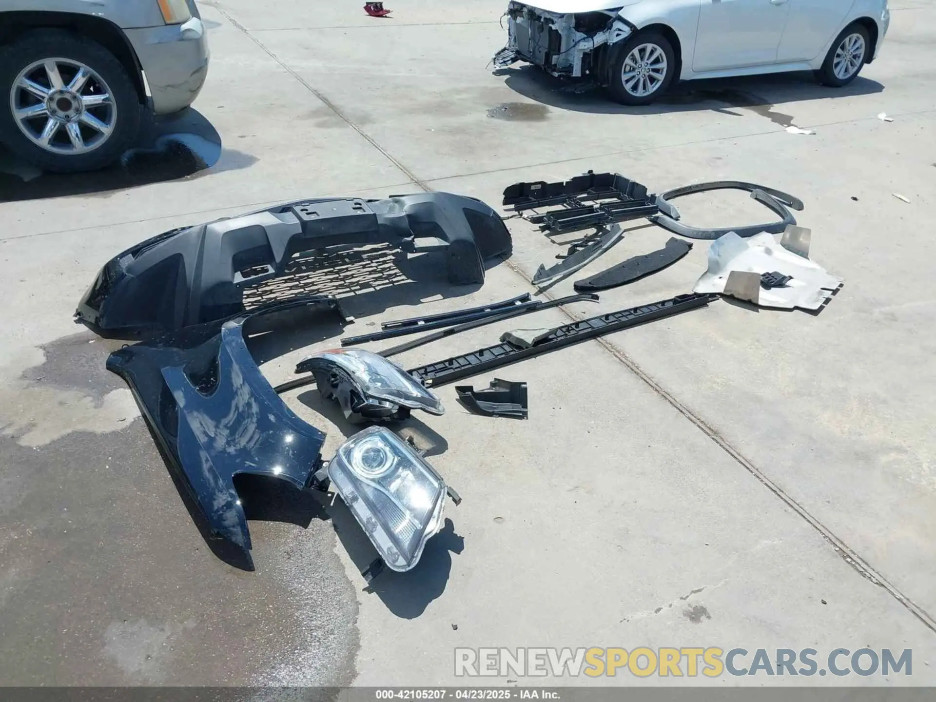 12 Photograph of a damaged car 1GCGTEEN6N1326782 CHEVROLET COLORADO 2022