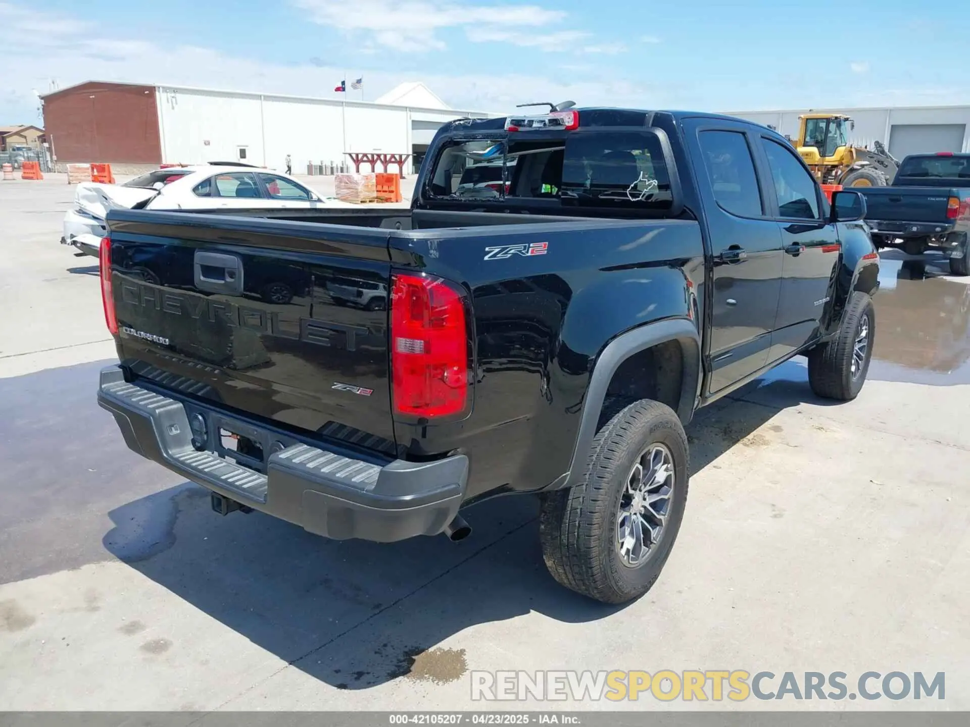 4 Photograph of a damaged car 1GCGTEEN6N1326782 CHEVROLET COLORADO 2022