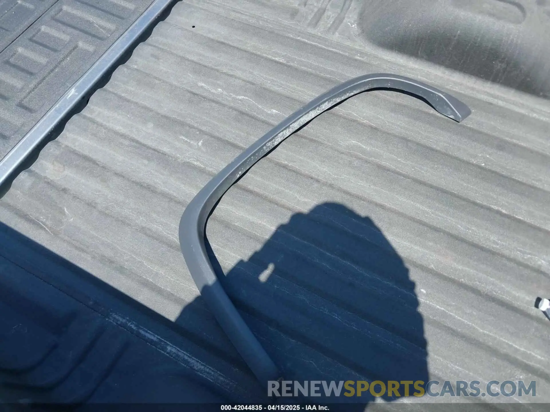 11 Photograph of a damaged car 1GCGTEEN7N1224682 CHEVROLET COLORADO 2022