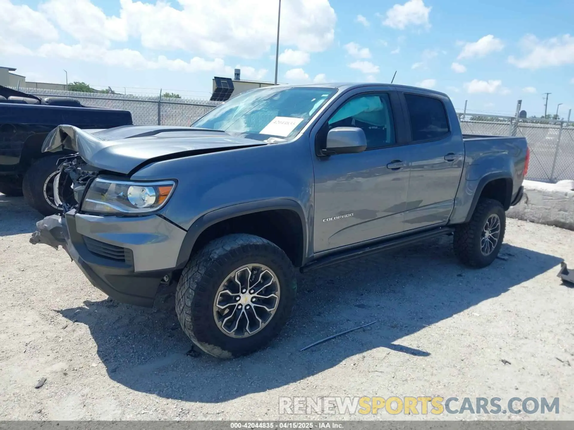 2 Photograph of a damaged car 1GCGTEEN7N1224682 CHEVROLET COLORADO 2022