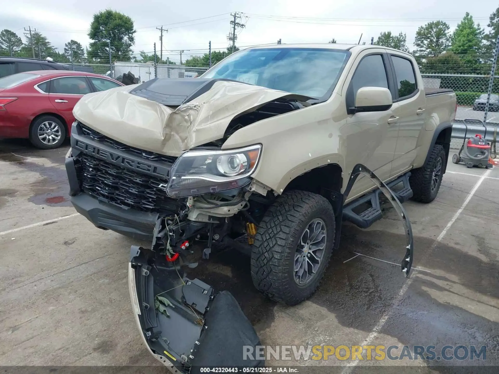 2 Photograph of a damaged car 1GCGTEEN7N1271260 CHEVROLET COLORADO 2022