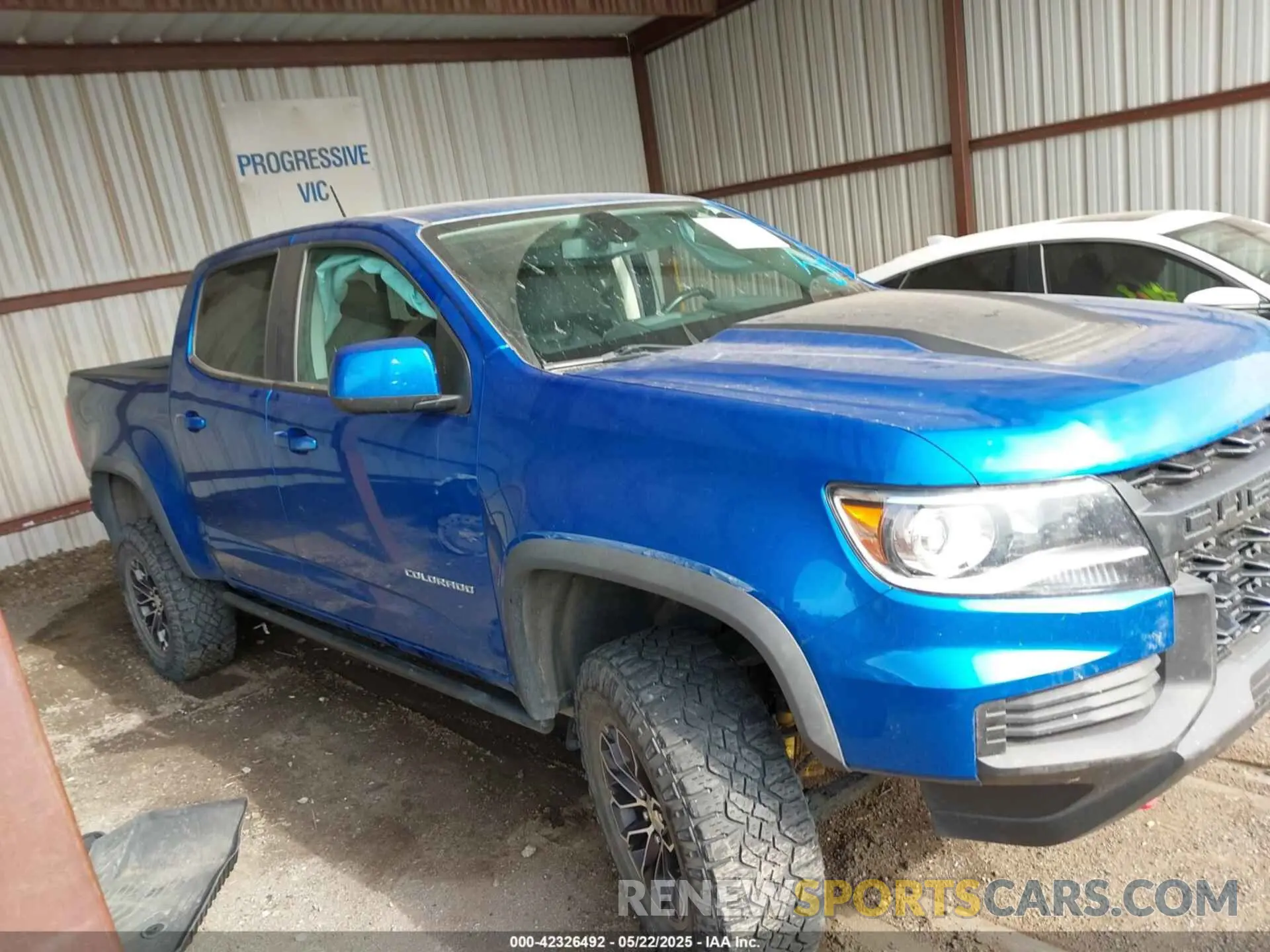 12 Photograph of a damaged car 1GCGTEEN8N1118953 CHEVROLET COLORADO 2022